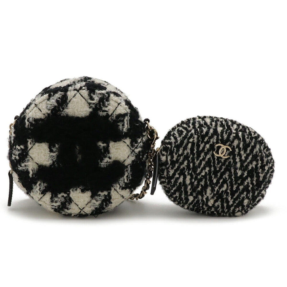 CHANEL Round Chain Shoulder Pochette in Houndstooth Tweed with Boa, Ivory and Black, AP0986 — Like New
