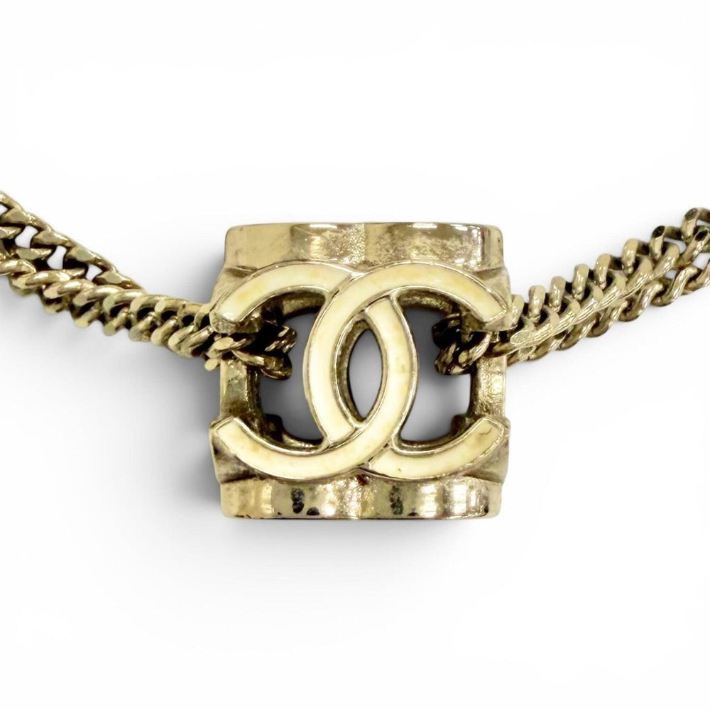 CHANEL A22K CC Logo Coco Mark Cube Necklace Choker Accessory Gold Tone Made in Italy Women's Comes with Box Highly Recommended ◎ — Like New