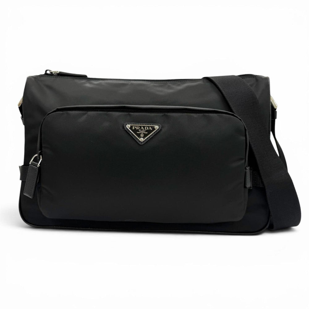 PRADA 2VH191 Nylon Leather Triangle Logo Plate Re-Nylon Shoulder Bag Black Made in Italy Men's — Like New