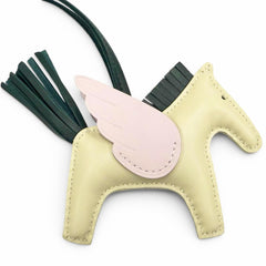 HERMES Rodeo Charm Pegasus PM Agneau Milo Swift Leather Craie Mauve Pere Vert Cypres Bag U Stamp Made in France Women's Comes with Box Highly Recommended ◎ — Like New