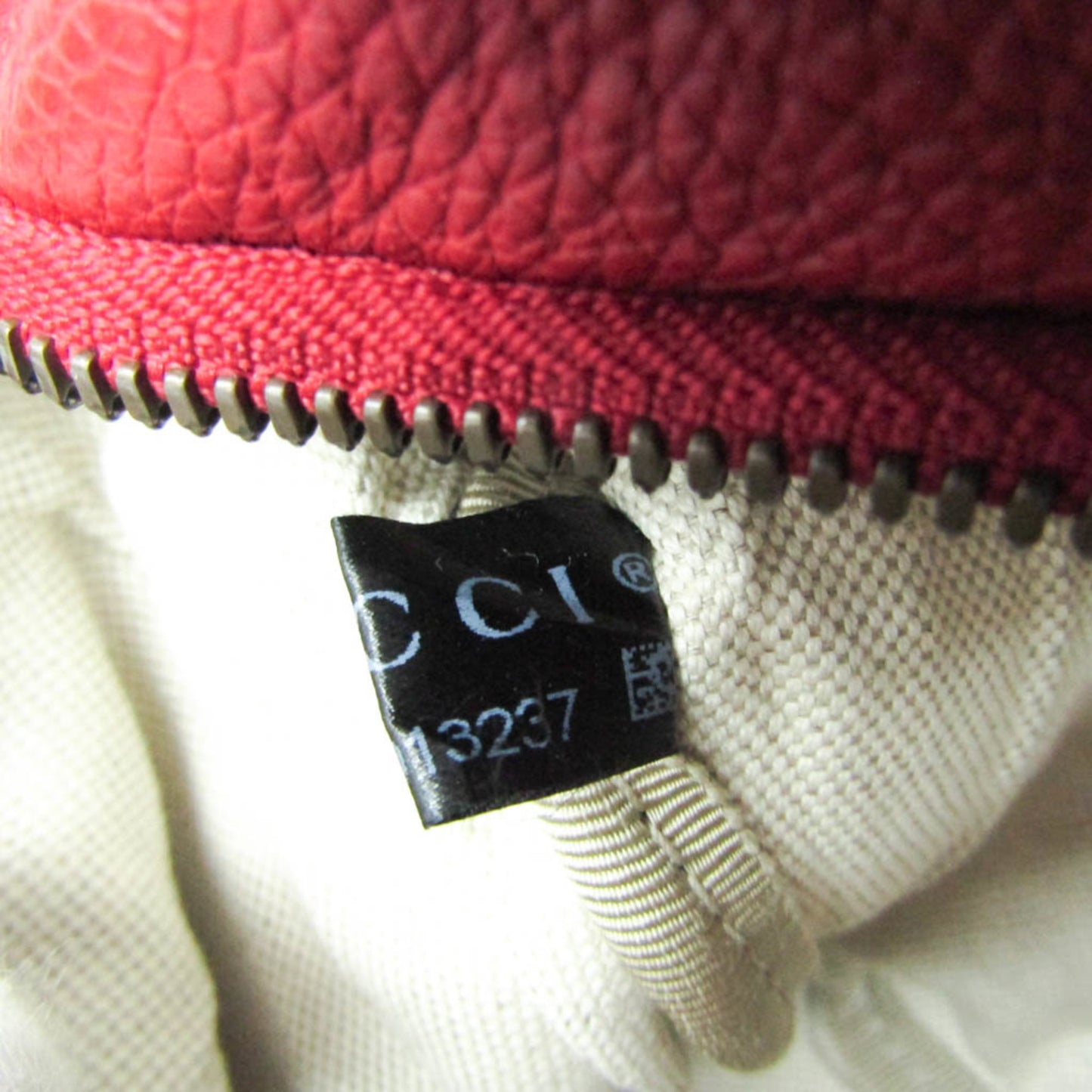 Gucci Logo Print 530412 Men,Women Leather Fanny Pack,Sling Bag Multi-color,Red Color