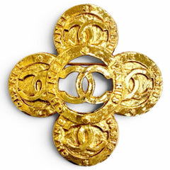 CHANEL Vintage 28 Coco Mark Flower Motif Brooch, Gold, Made in France, Women's, Highly Recommended ◎ — Like New