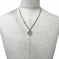 LOUIS VUITTON (Louis Vuitton) 2025 model M02446 Damier Staple Pendant Necklace, Silver, Made in Italy, Men's, with Box and Dust Bag — Like New