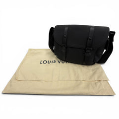 LOUIS VUITTON M58476 Christopher Messenger Taurillon Leather Shoulder Bag, Black, Made in France, Men's, with Dust Bag — New - Store Return