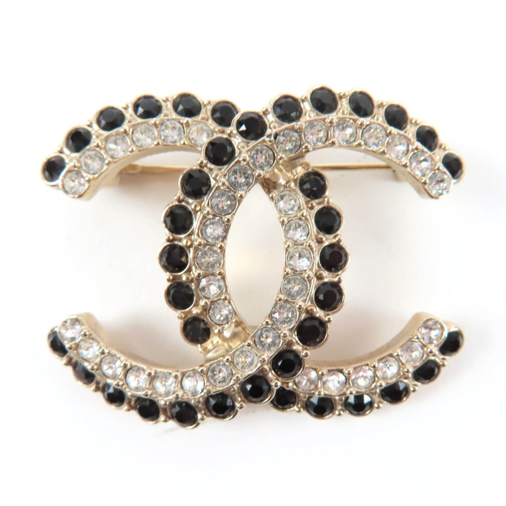 CHANEL A22B Coco Mark Brooch, 2022 Model, Large, Gold Tone, Black Stone, Clear Black, Comes with Box and Dust Bag, Made in Italy, Women's — Like New
