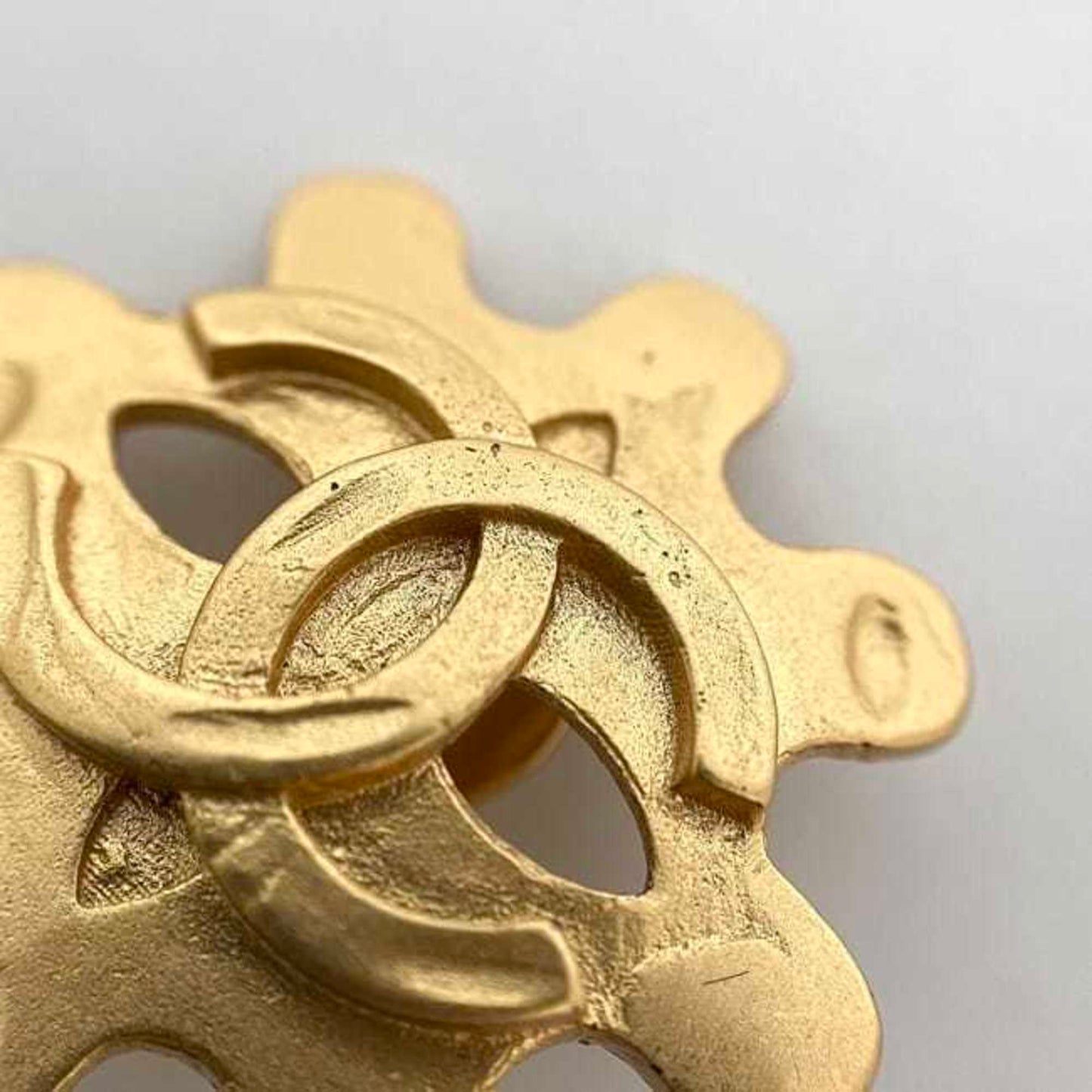 Chanel Earrings f-22316 Gold Coco Mark GP 95 P CHANEL Women's Men's Ear Point Engraved Clip