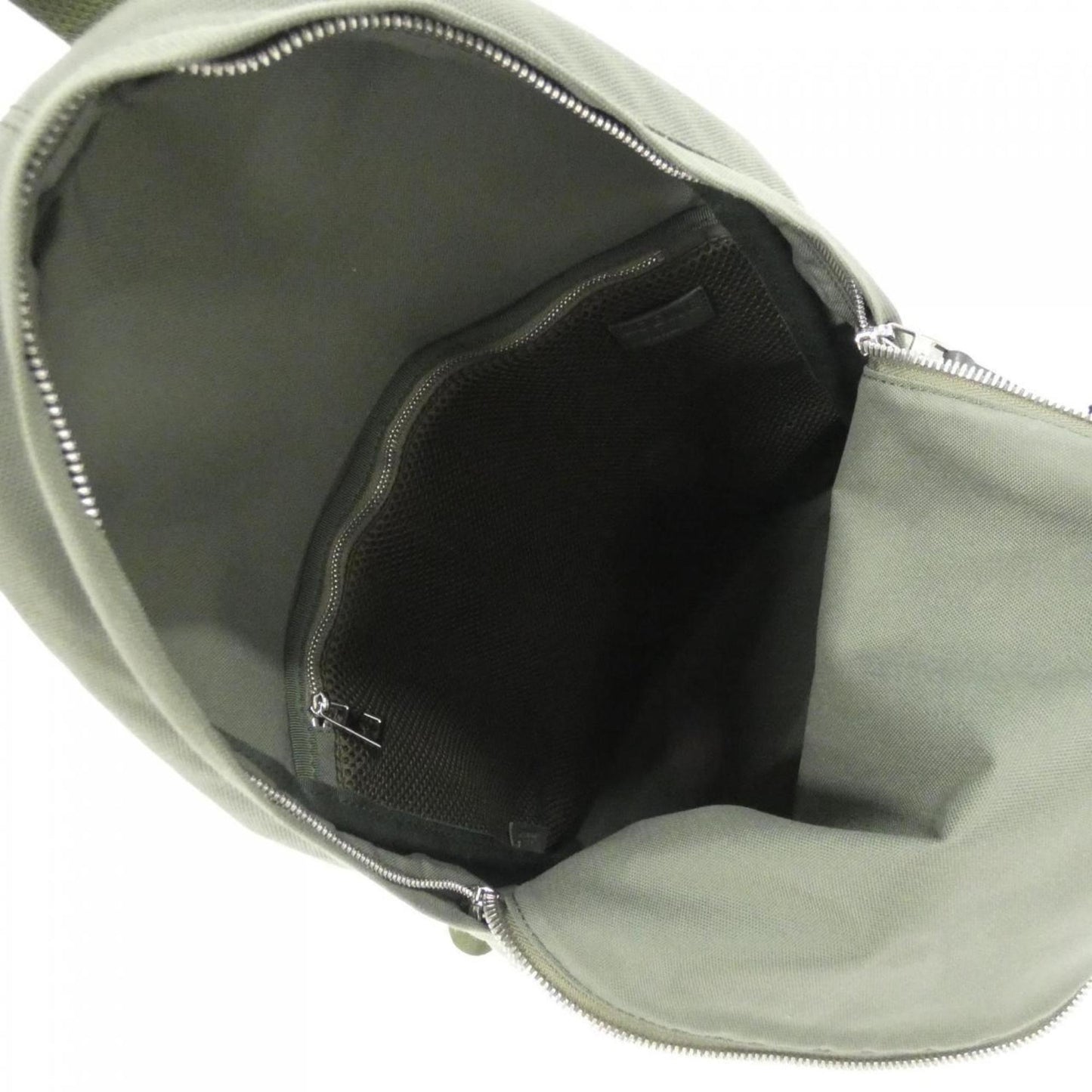 Loewe ROUND SLIM Backpack B664R17X01