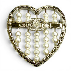 CHANEL B25A ABG046 Coco Mark Matelassé Heart Brooch, Gold and White, Made in Italy, Women's, with Box Dust Bag — Like New
