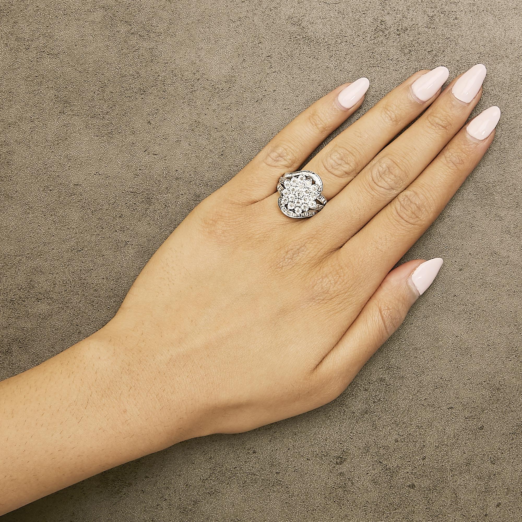 Sterling Silver 1.0 Cttw Diamond Swirl Cluster Cocktail Ring