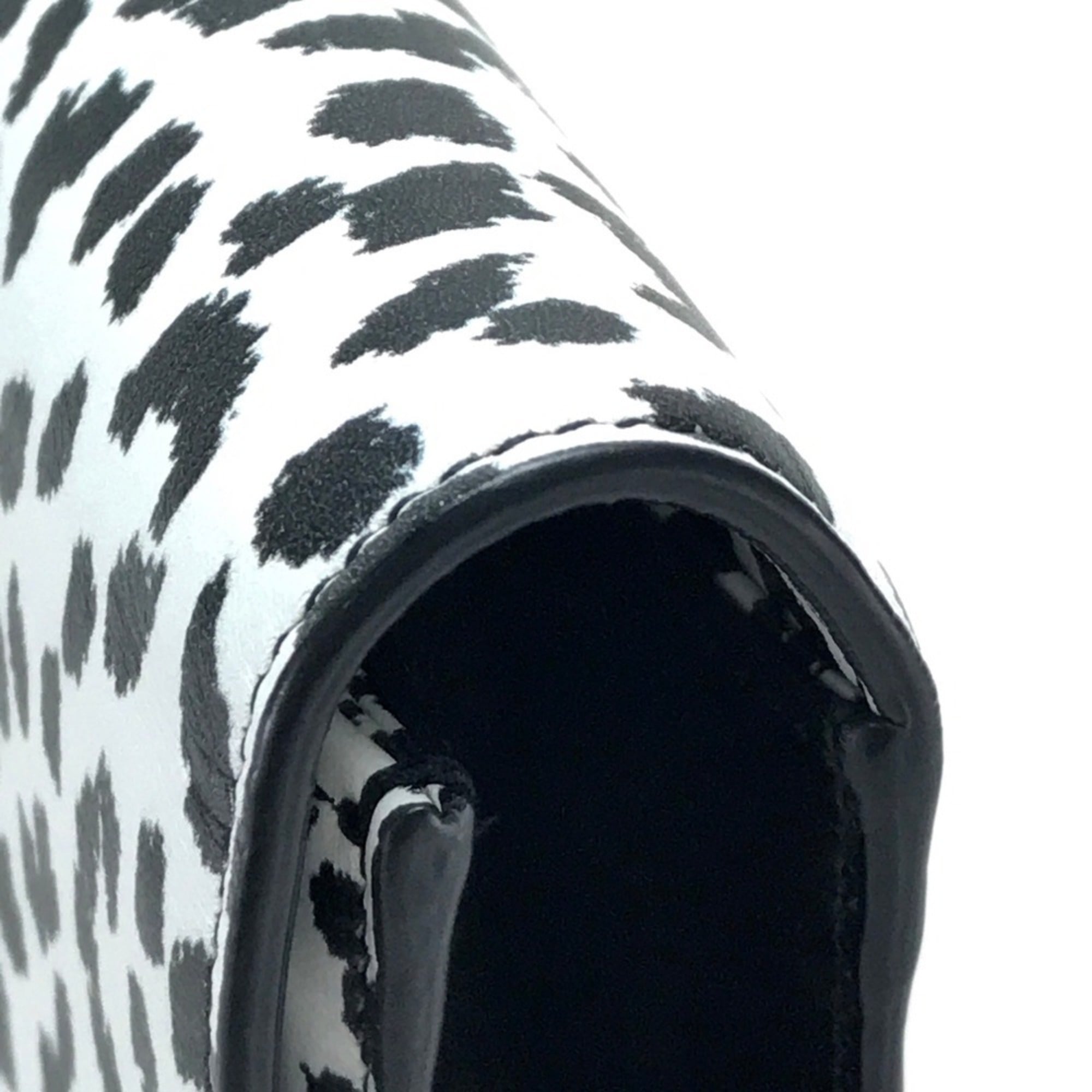 SAINT LAURENT Saint Laurent Paris 326079 Cassandra Leopard Bag Clutch Calf Leather Women's White Black — New - Store Return