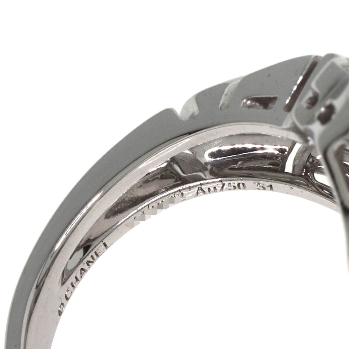 CHANEL Sur Signe du Lion Diamond Ring in 18K White Gold for Women