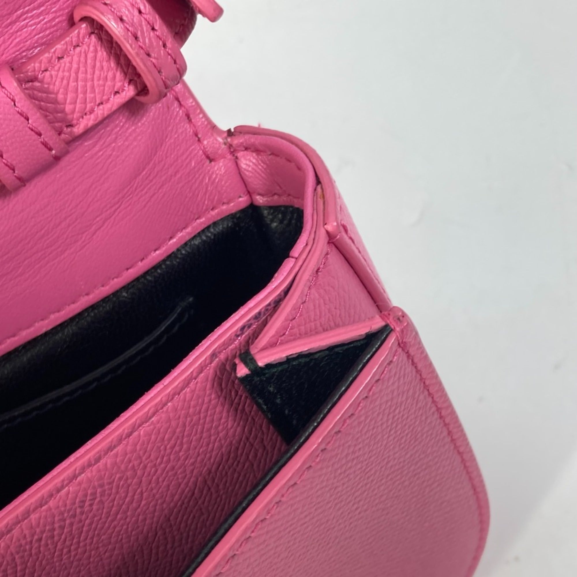Balenciaga 550639 Pochette Crossbody bag Shoulder Bag pink Black — Like New