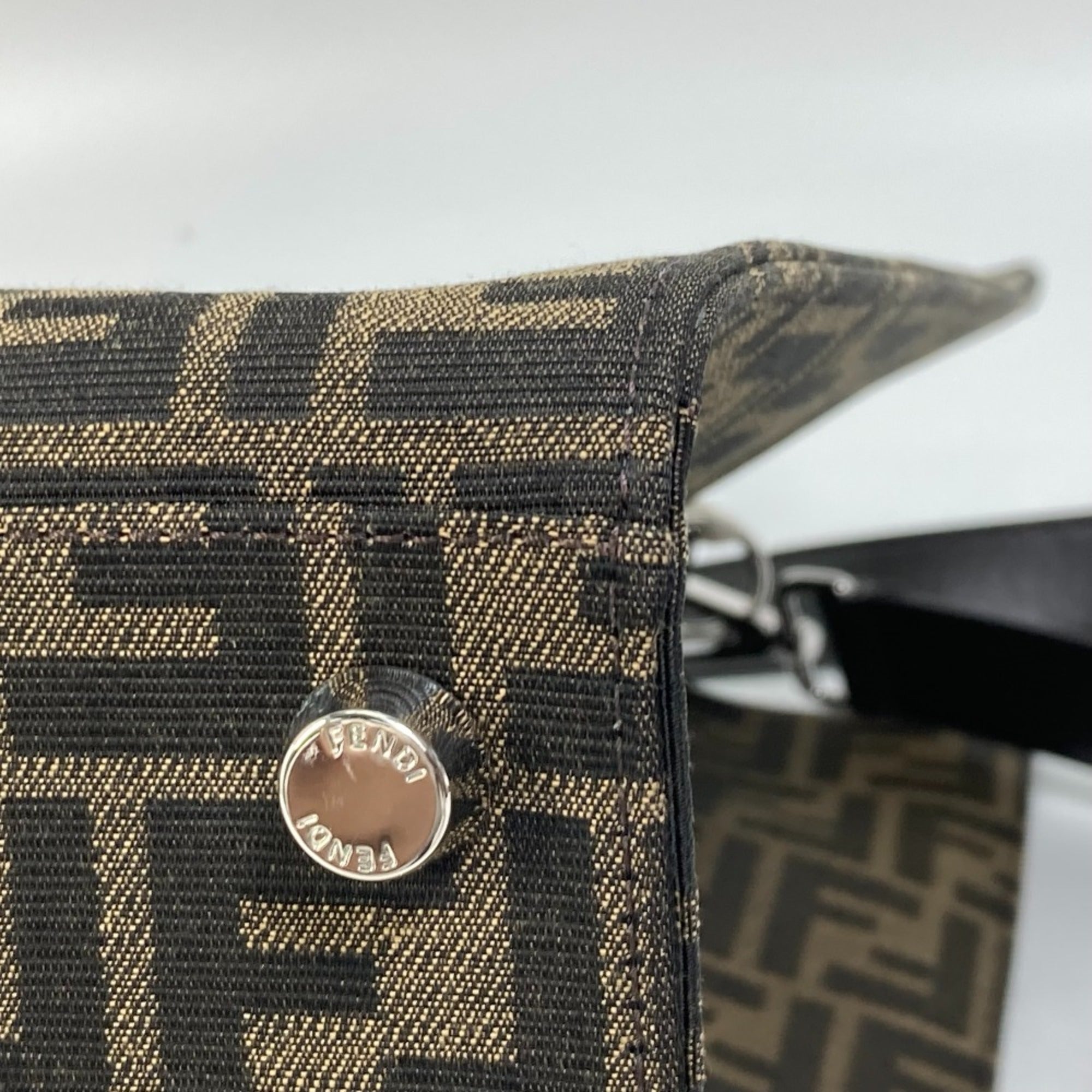 Fendi 7VA390 Crossbody 2WAY Shoulder Bag Hand Bag Tote Bag Brown Black — Like New