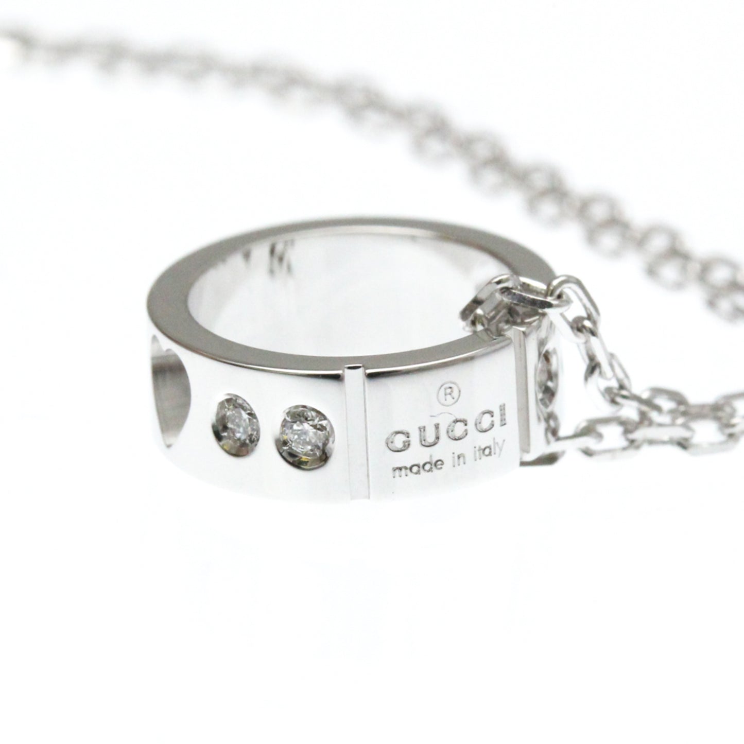 Gucci Icon Amor Diamond Necklace White Gold (18K) Diamond Men,Women Fashion Pendant Necklace (Silver)