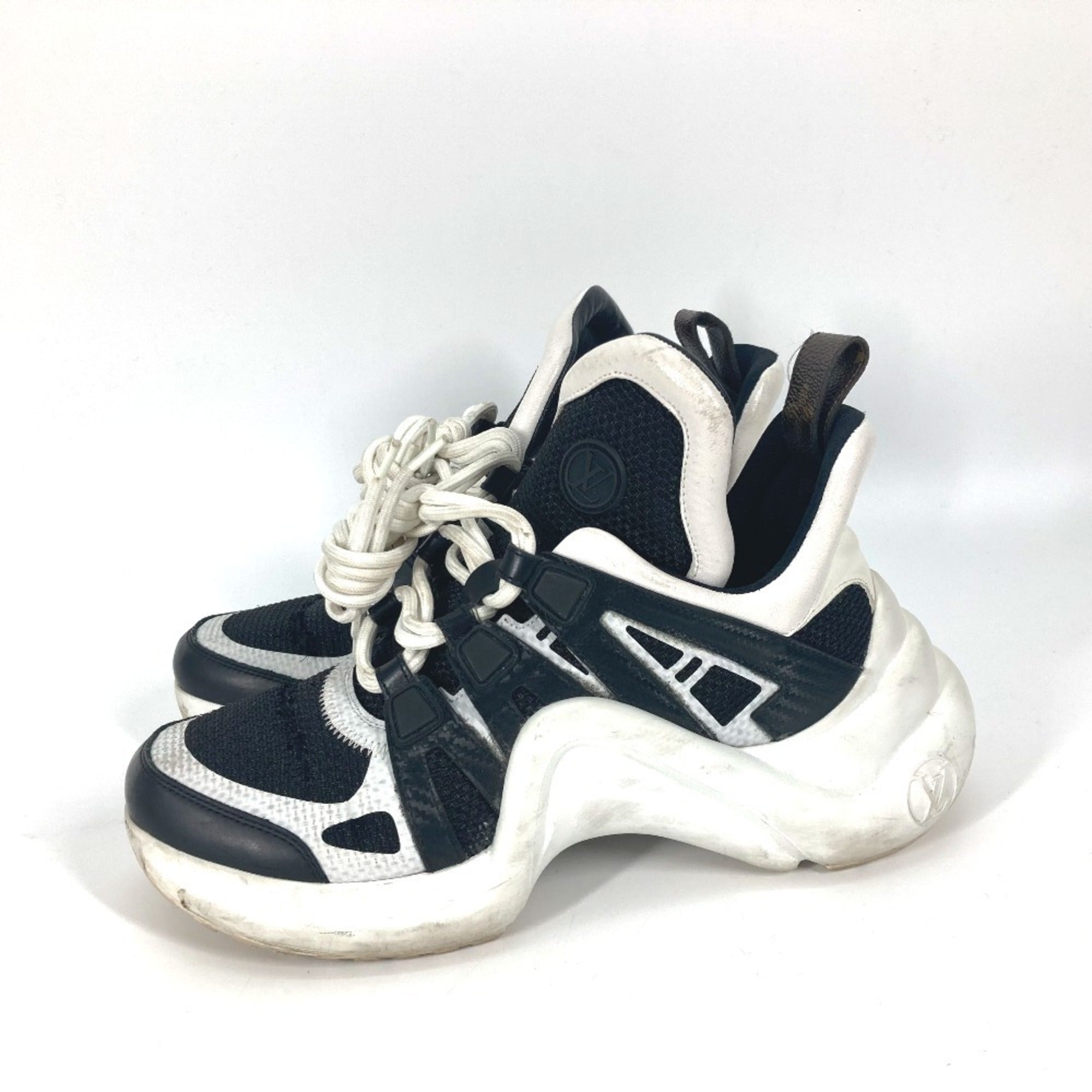 LOUIS VUITTON LV Arclight Sneakers, Women's Leather, Black