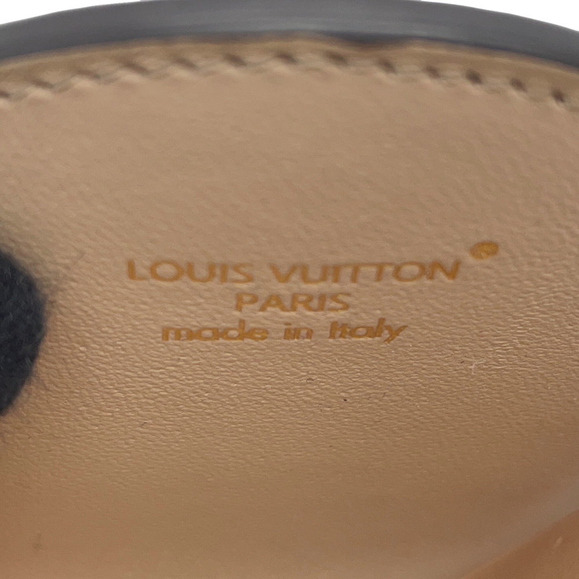 Louis Vuitton Accessory Bag Charm Monogram Dog Handbag Holder Shiba GI1260 Keychain Motif Inu LOUIS VUITTON — Like New