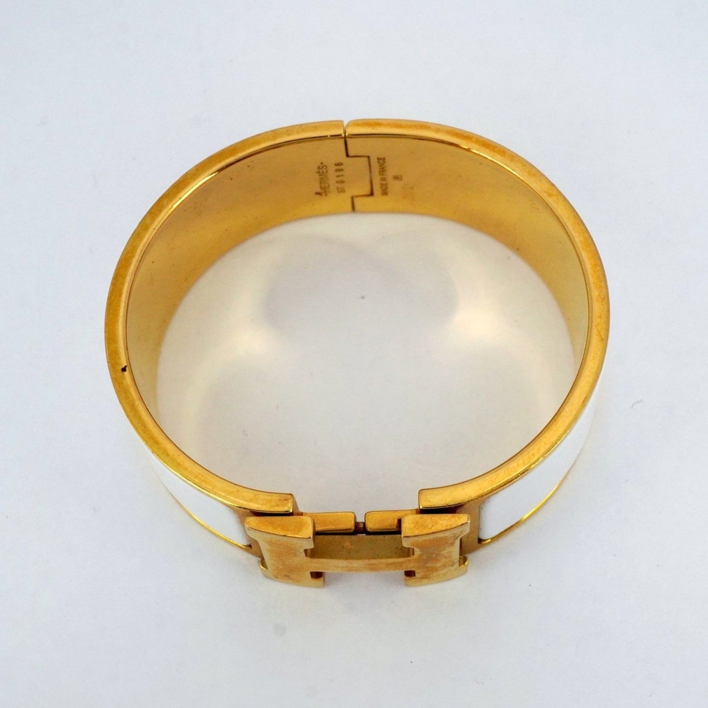 Hermes Click Cluck GM Bangle in GP Plated Gold and White for Women