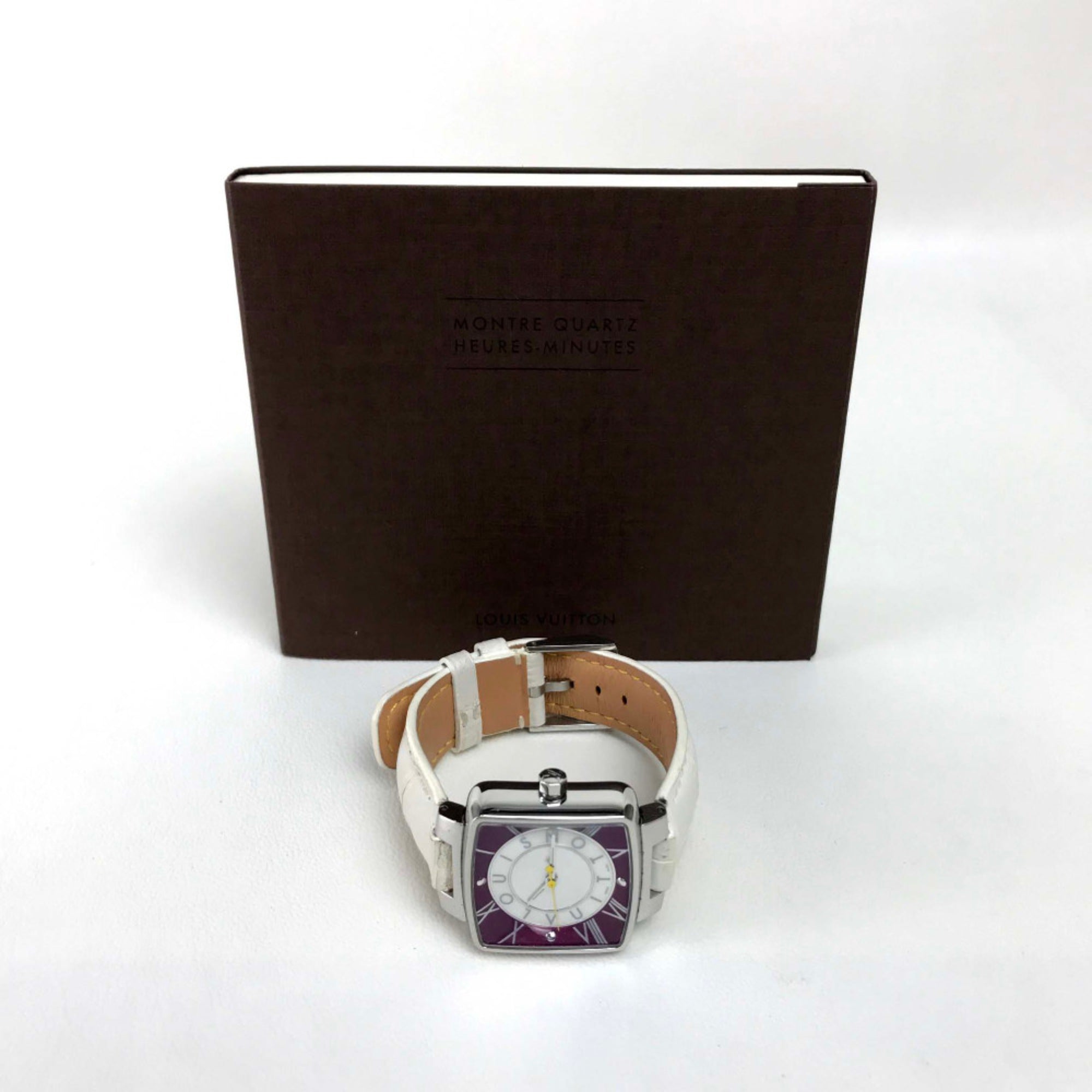 Louis Vuitton Q221J Quartz Wristwatch Silver Wine red Based — Good