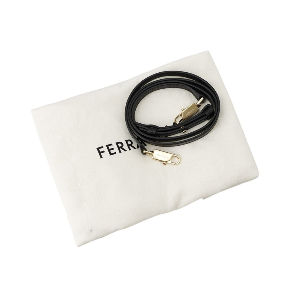 Salvatore Ferragamo handbag New Studio Box S 21A210 2-way black for women — Like New