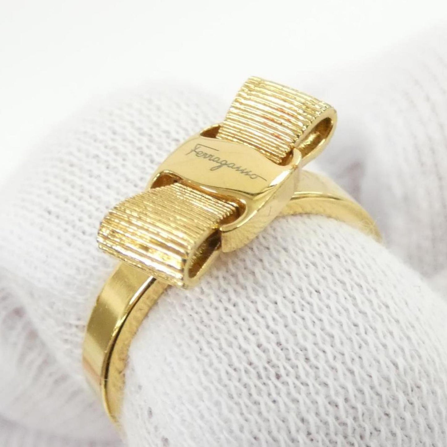 Salvatore Ferragamo 76 0545 Ring