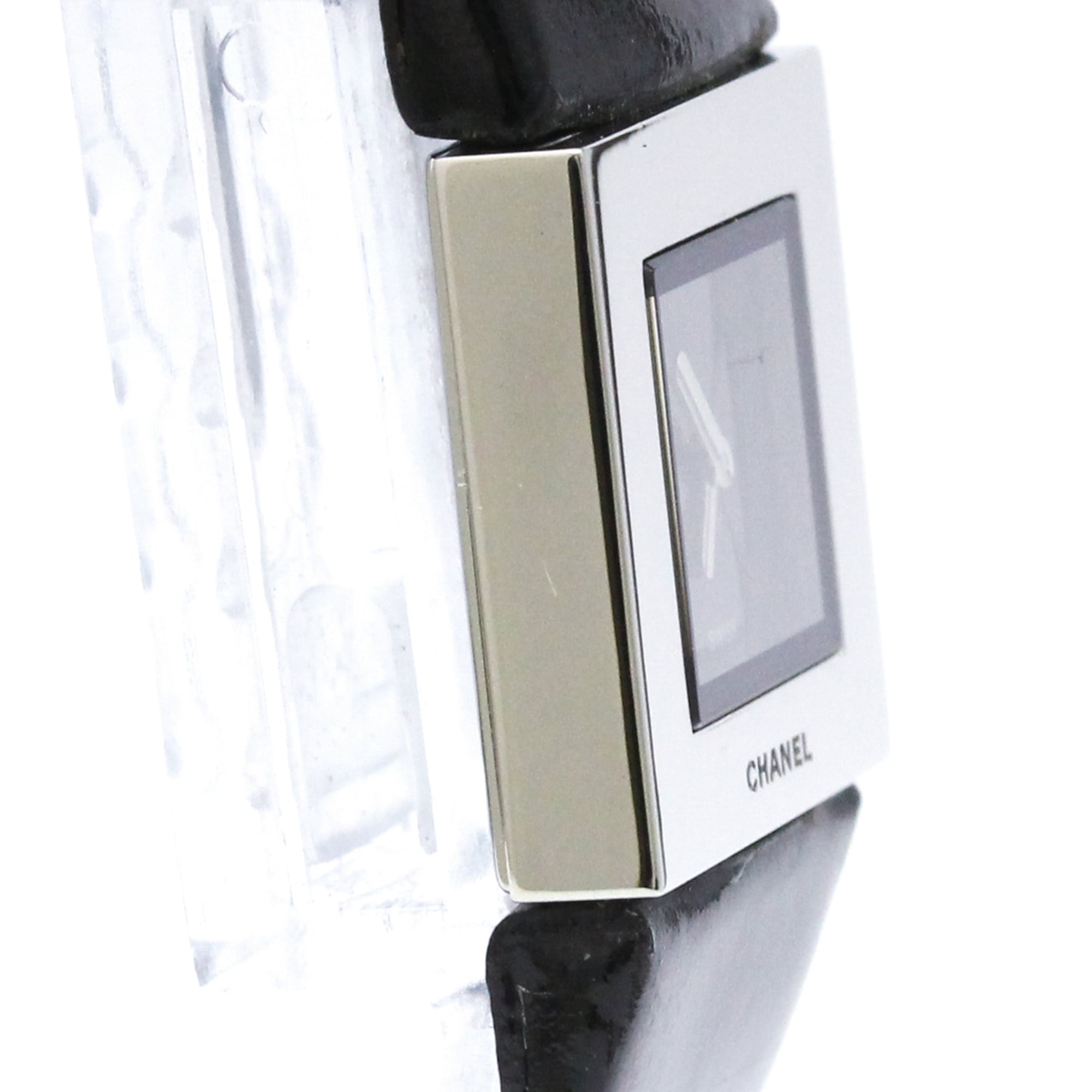 CHANEL Matelasse Steel Leather Quartz Ladies Watch H0116 Polished — Very Good
