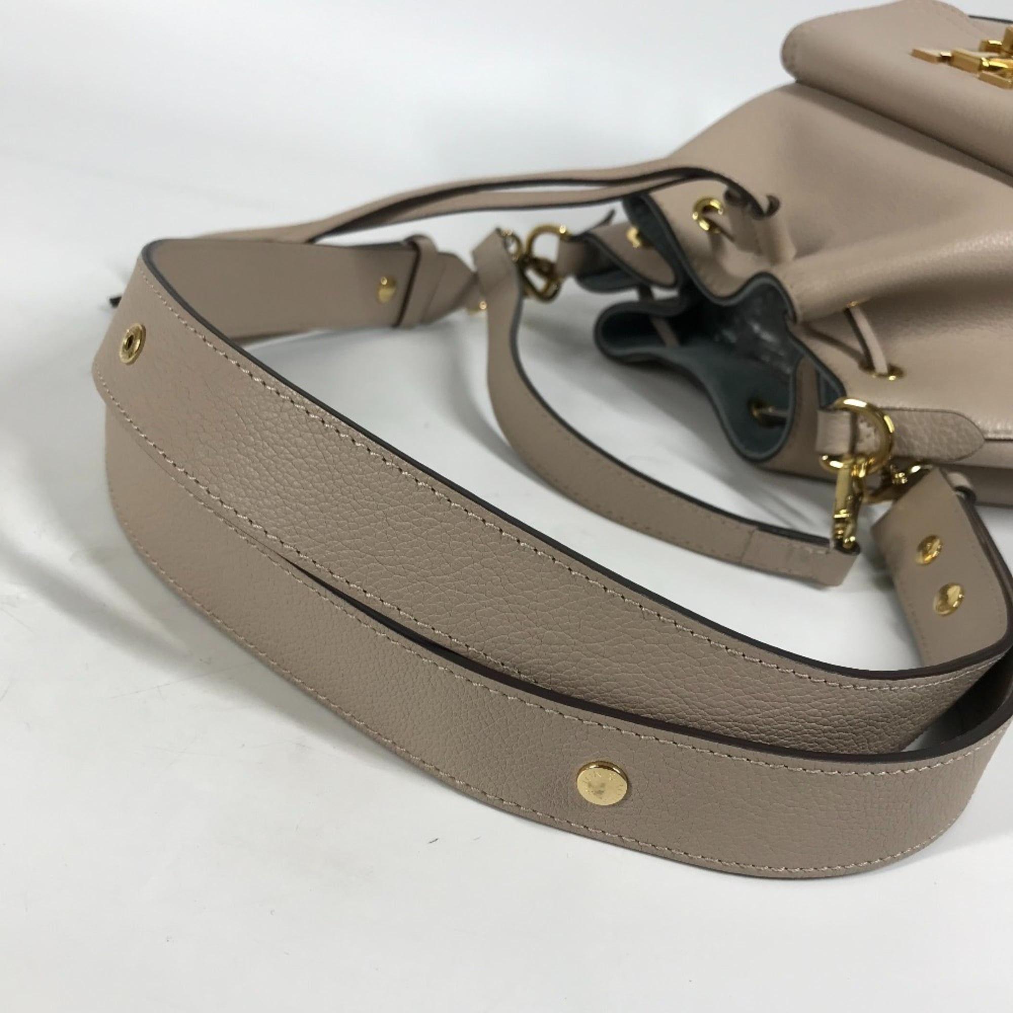 LOUIS VUITTON M57688 Lockme Bucket NV Handbag, 2-Way Drawstring Shoulder Bag, Leather, Women's, Sand Beige — Like New
