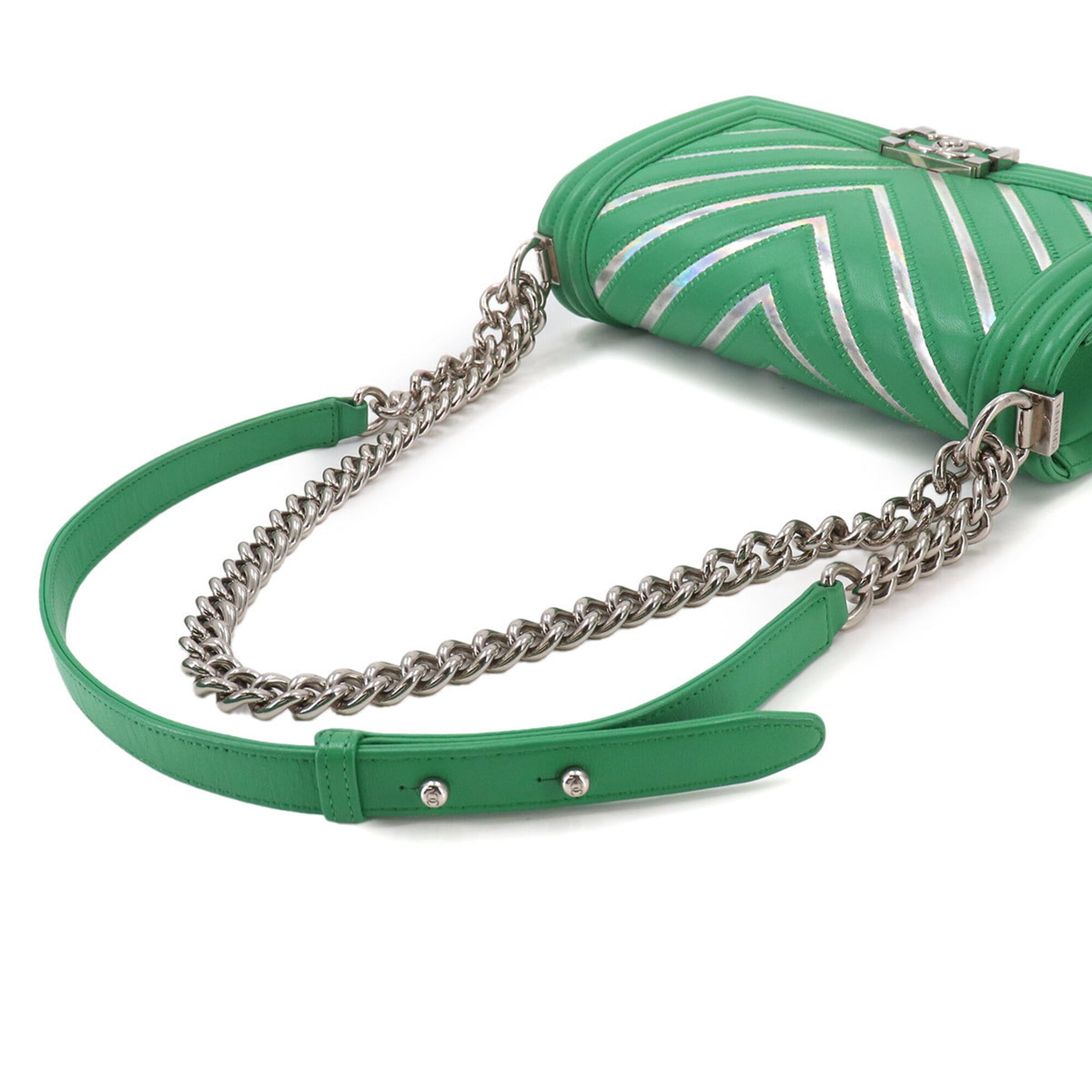 Chanel Boy Chain Shoulder Handbag, Lambskin, Green, A67086, Silver Hardware — Like New