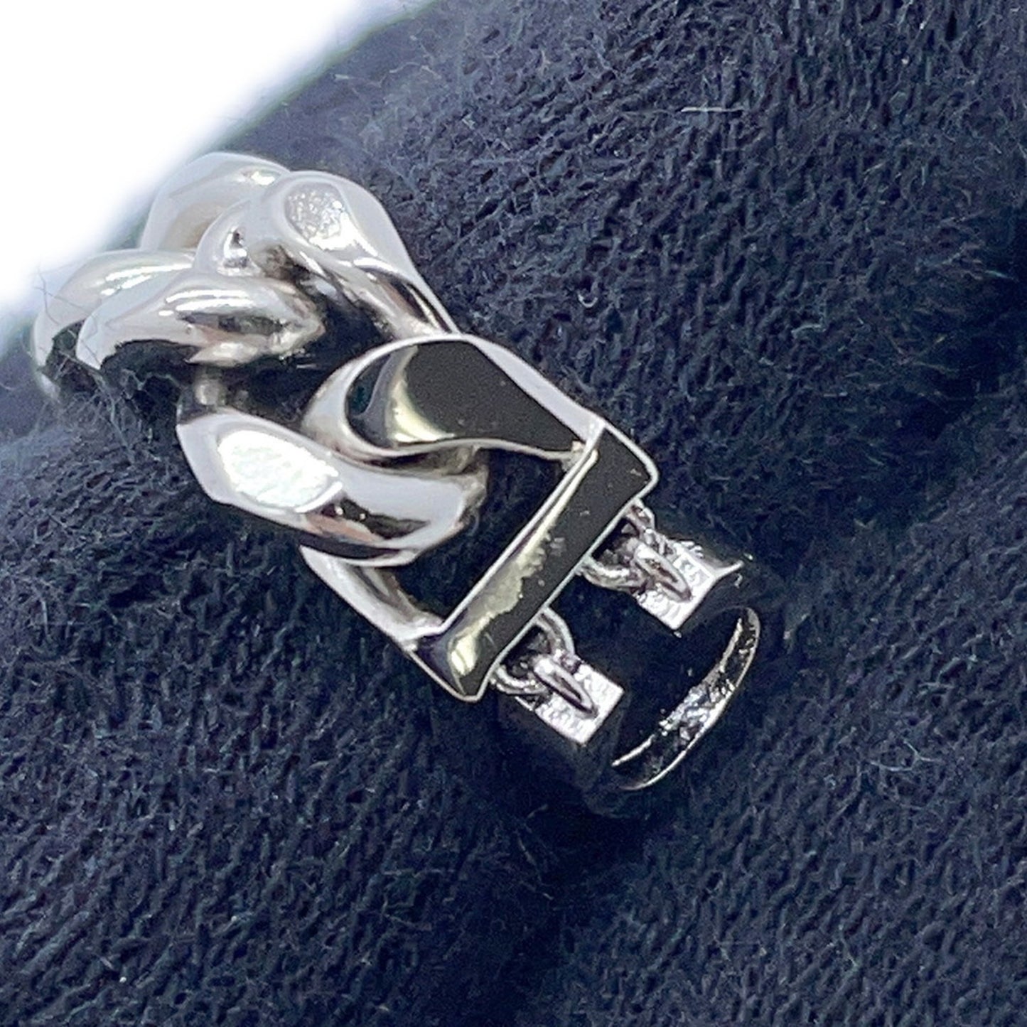 Gucci Bracelet Icon Script Chain Size M 796655 GUCCI