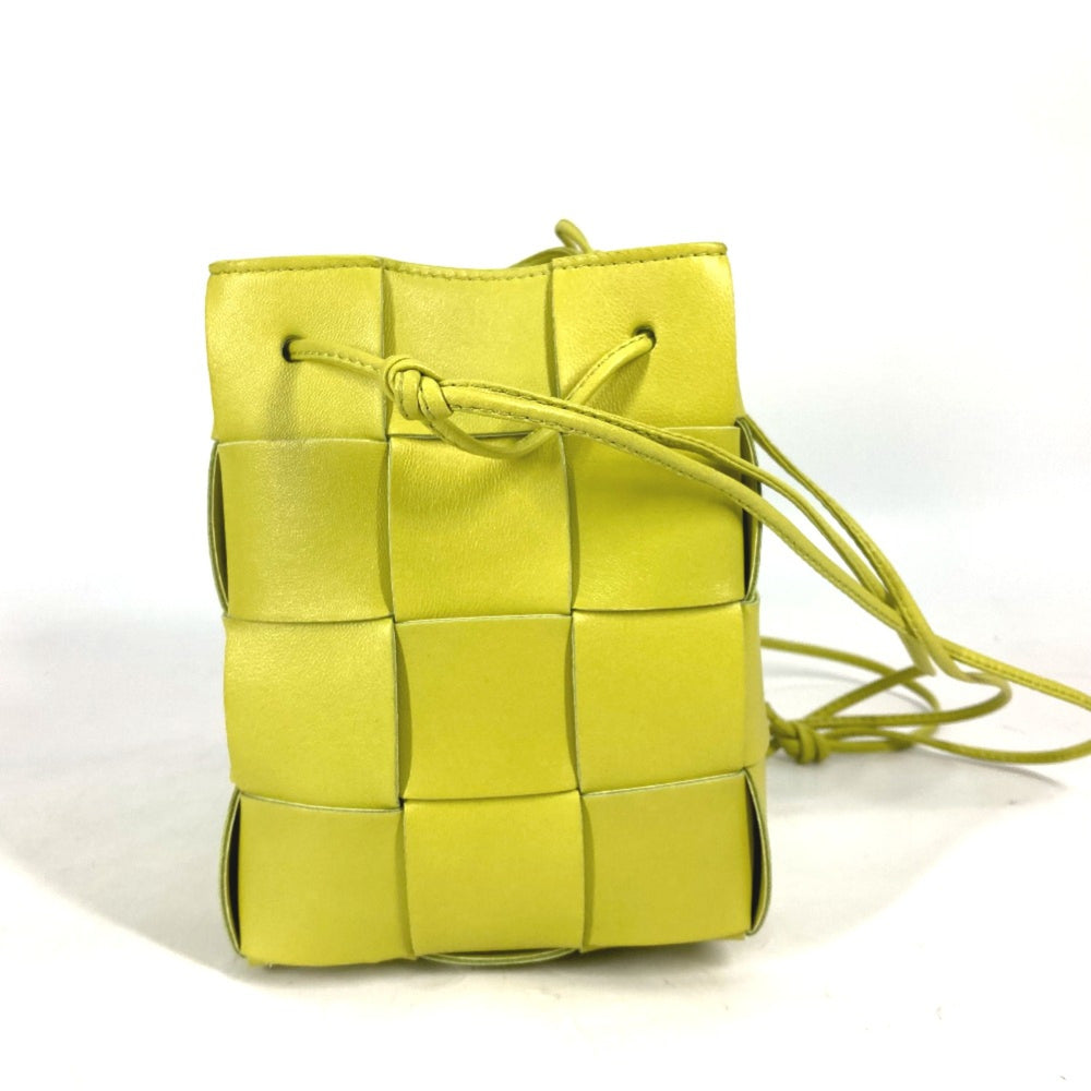 BOTTEGA VENETA 680218 Crossbody Bucket Pochette Shoulder Bag Kiwi Light green — Like New
