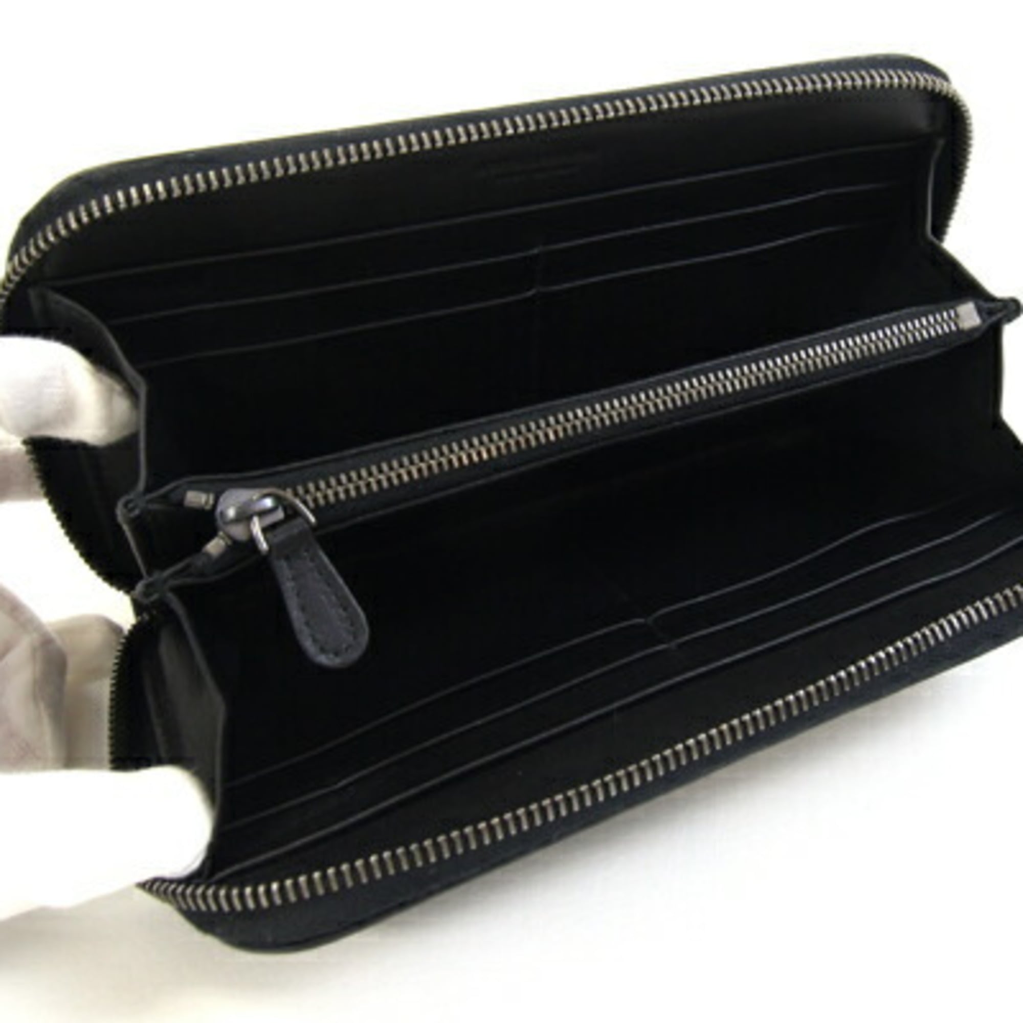 Bottega Veneta Intrecciato Round Long Wallet 114076 in Black Shiny Karung Leather with Zip and Sea Snake Pattern for Men Women