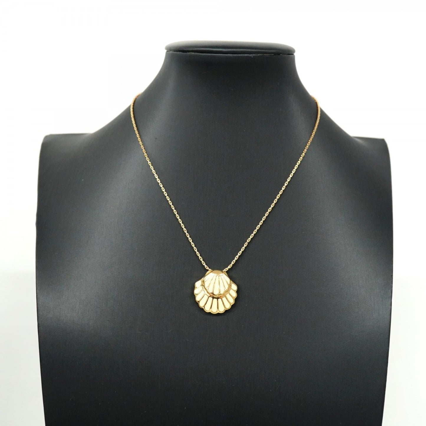 Christian Dior Shell Motif Necklace, GP Plated Gold, Cream, Women's
