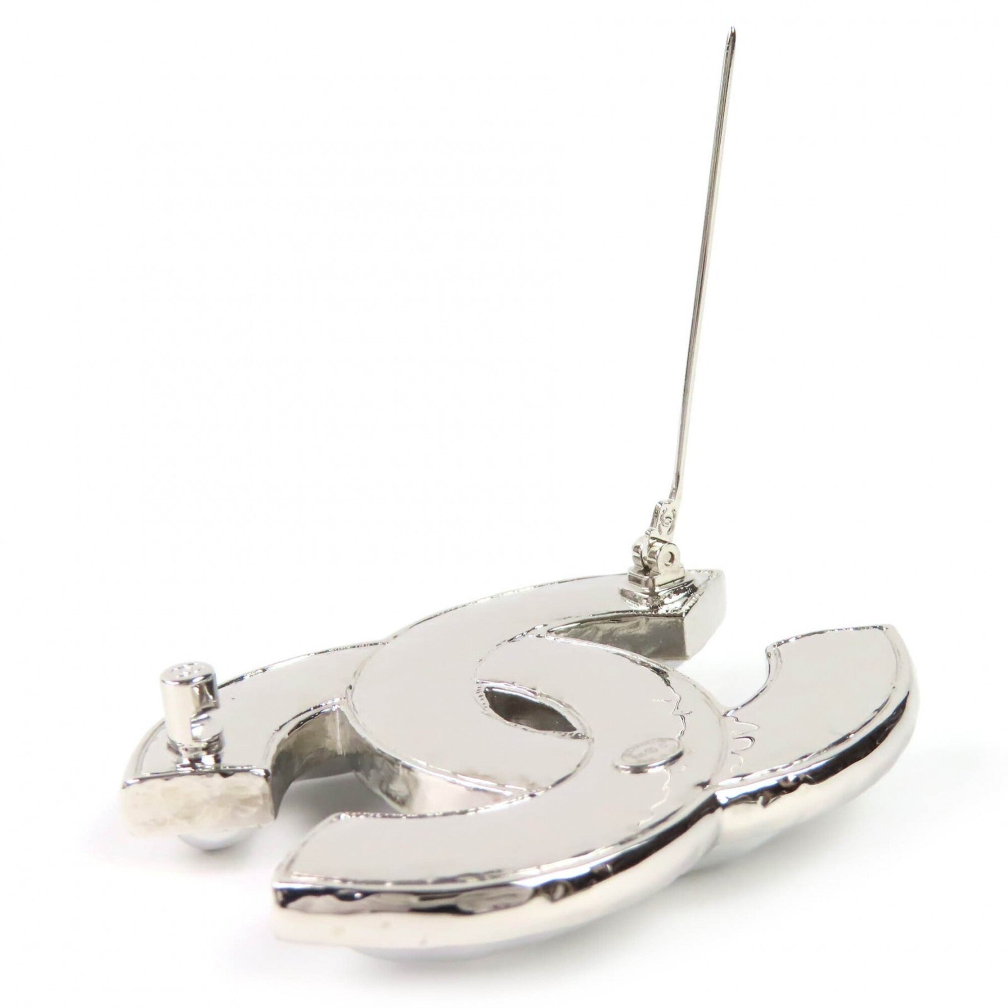 CHANEL B25C Coco Mark CC Logo Brooch, Silver, with Box, Made in Italy, Women's, Very Popular, Highly Recommended ◎ — Like New