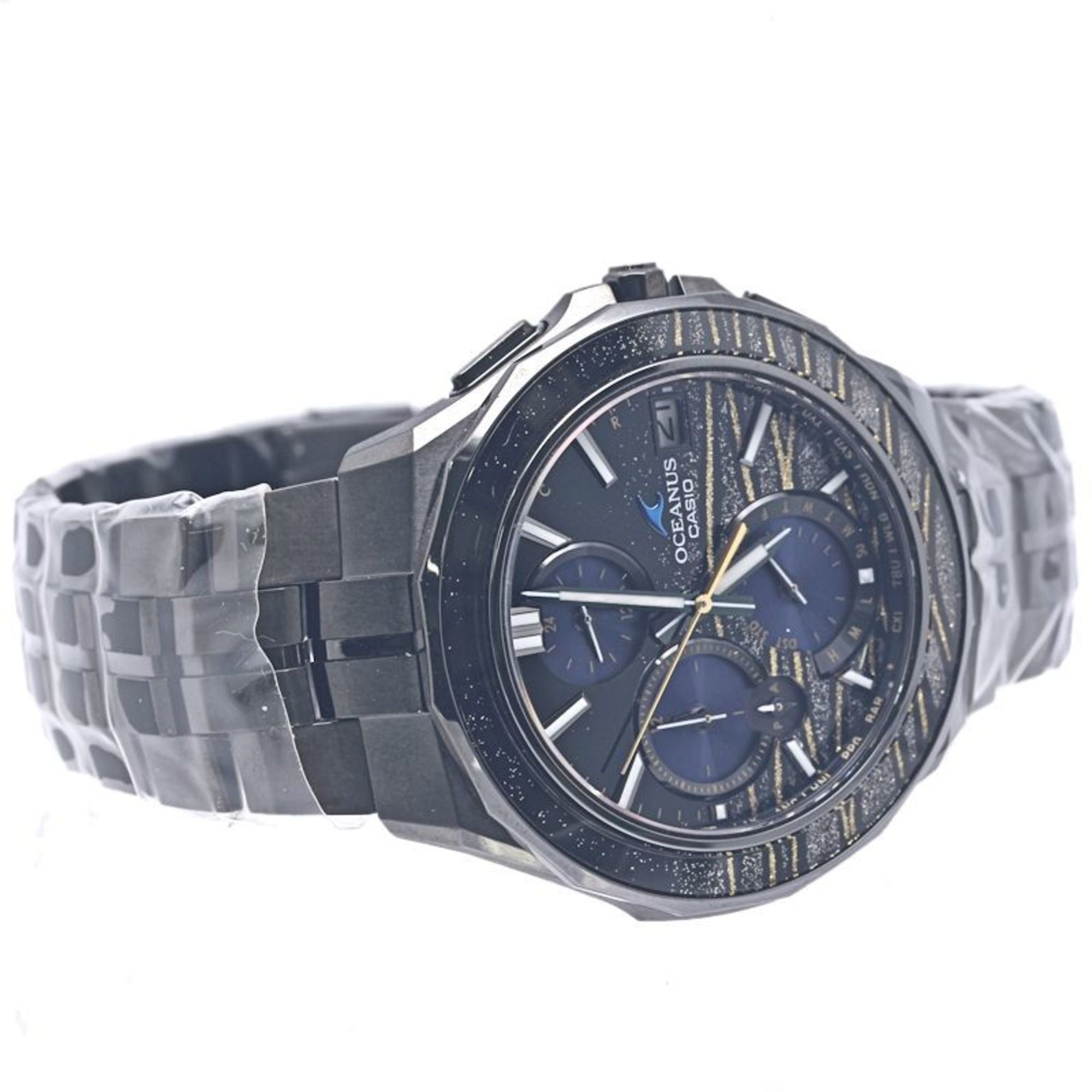 CASIO Oceanus Manta OCW-S5000MES-1AJR Men's Titanium Watch with Maki-Bokashi Gold Ripple Design (Limited Edition of 300) 40277 — Like New