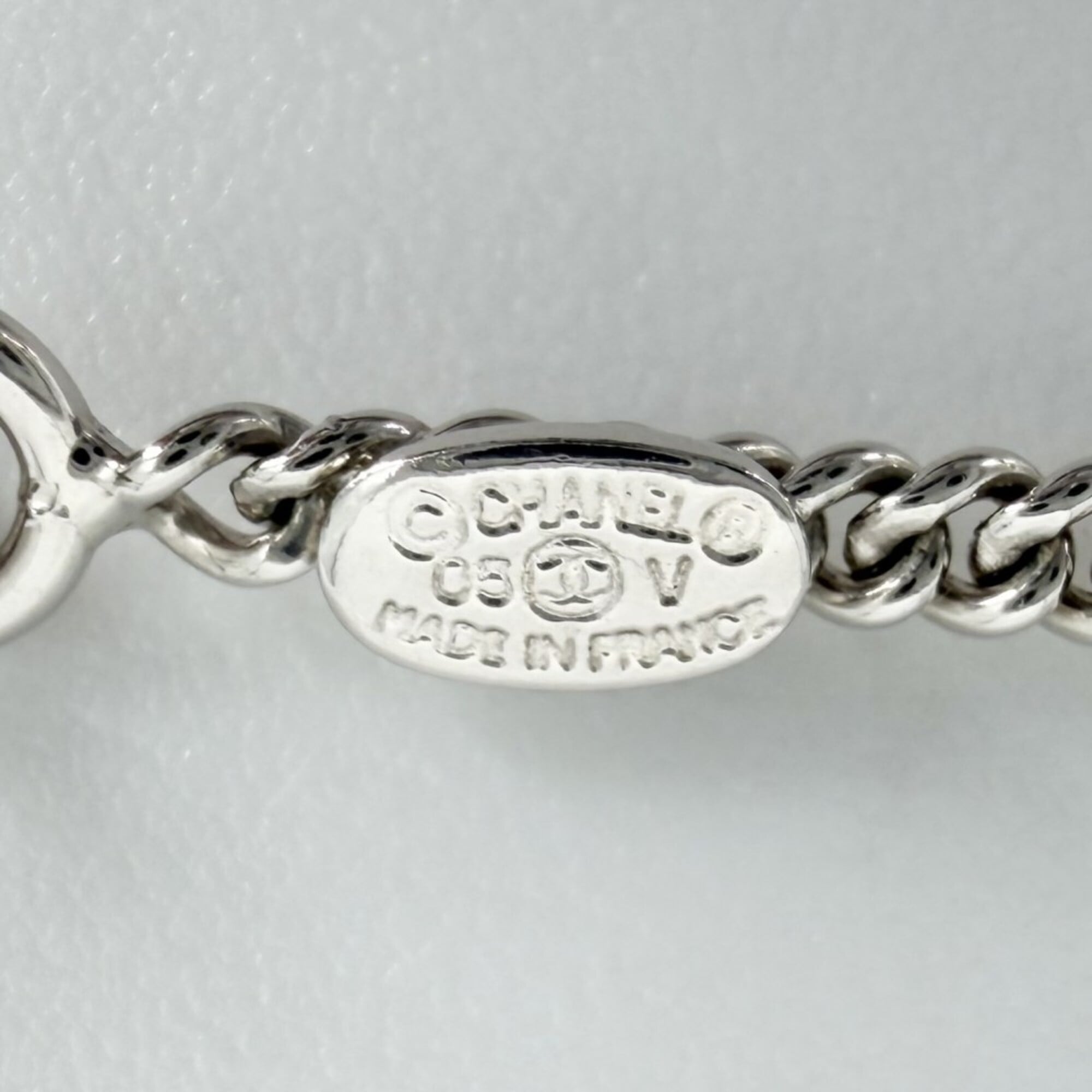 Chanel Necklace for Women, Coco Mark, Silver/White, Approx. 6.2g, 2005 Model (05V) — Like New