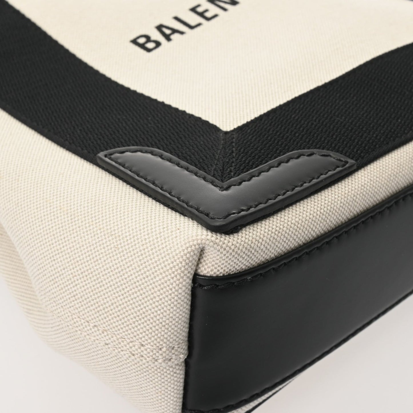 BALENCIAGA Navy Cabas XS 2-Way Handbag in White and Black (390346) - Women's Canvas Leather Pre-owned, Condition: A Ginzo