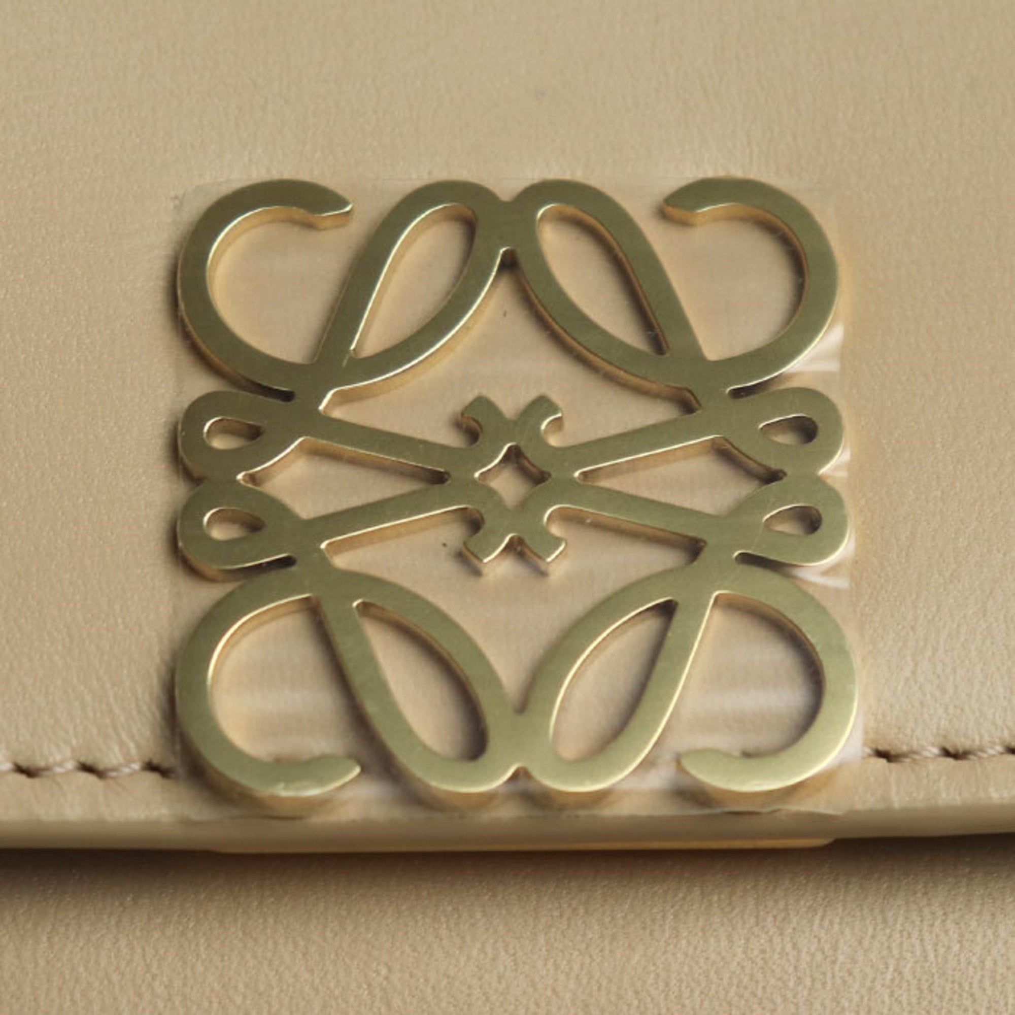 LOEWE Goya Long Chain Clutch Bag Beige A896O45X01 Women's — Like New