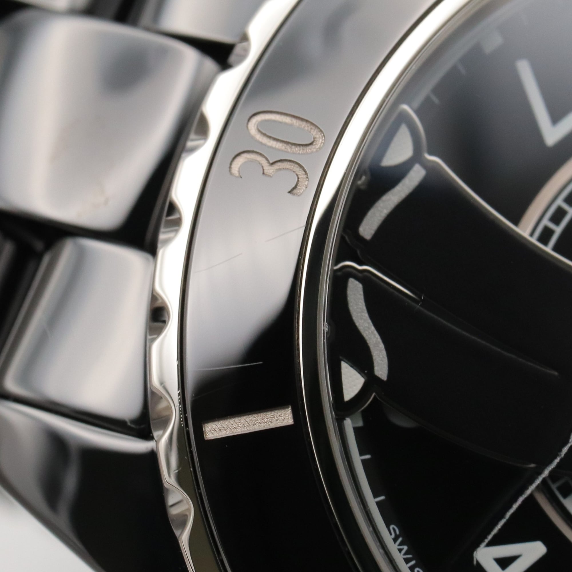 Chanel Mademoiselle J12 La Pausa Ceramic Men's Watch, Black, Model H7609 — Very Good