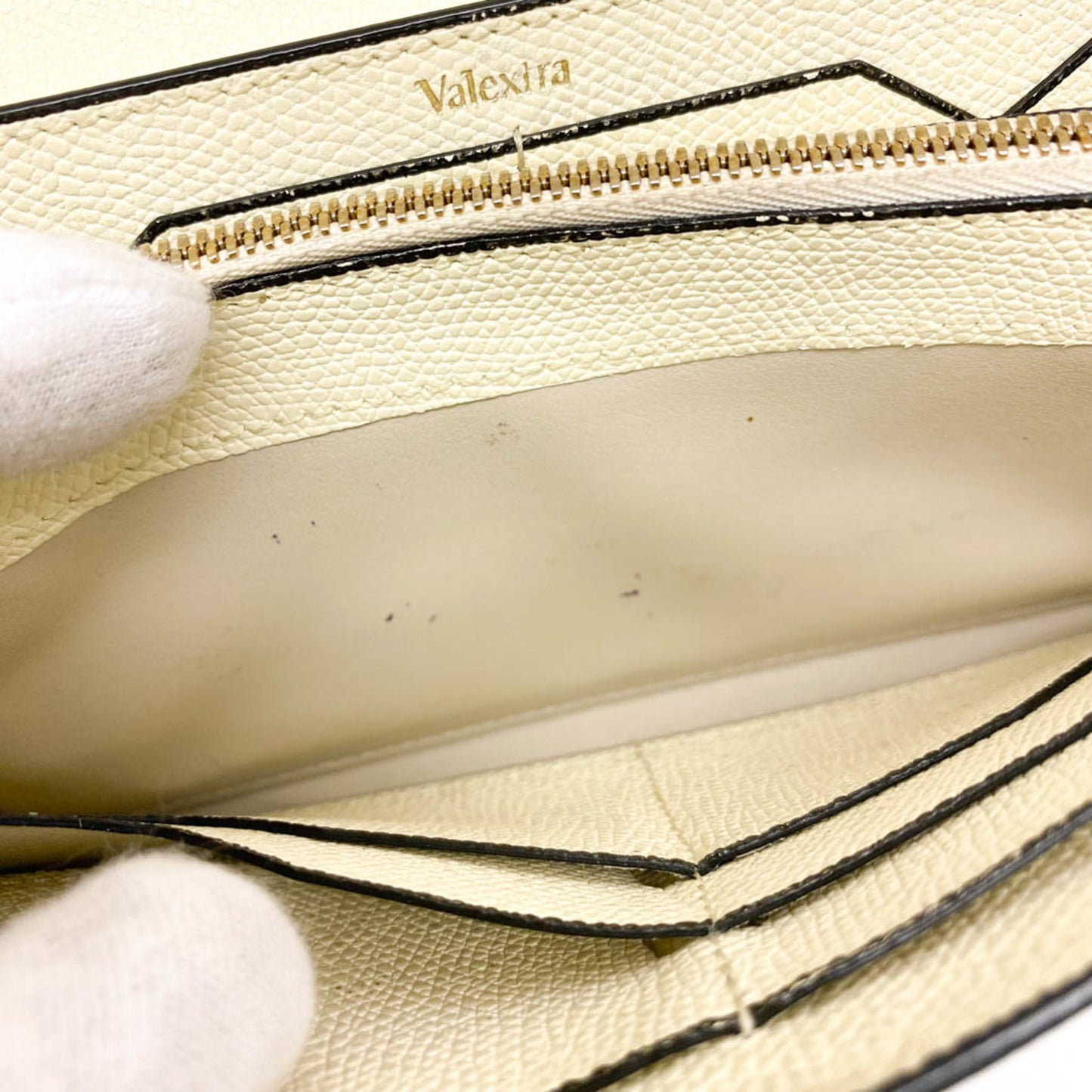 Valextra Women,Men Leather Long Wallet (bi-fold) Cream