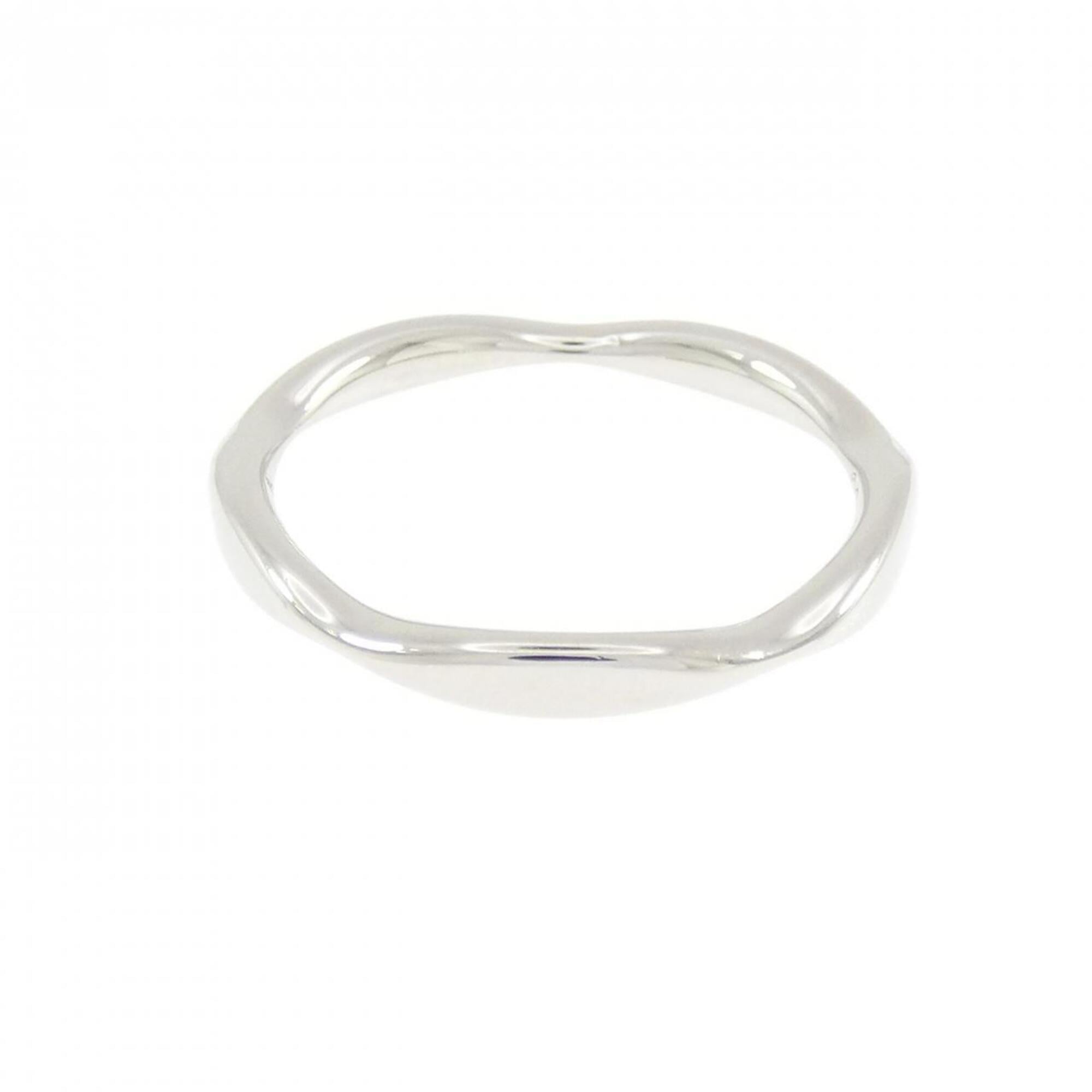 Chanel Camellia Ring — Like New