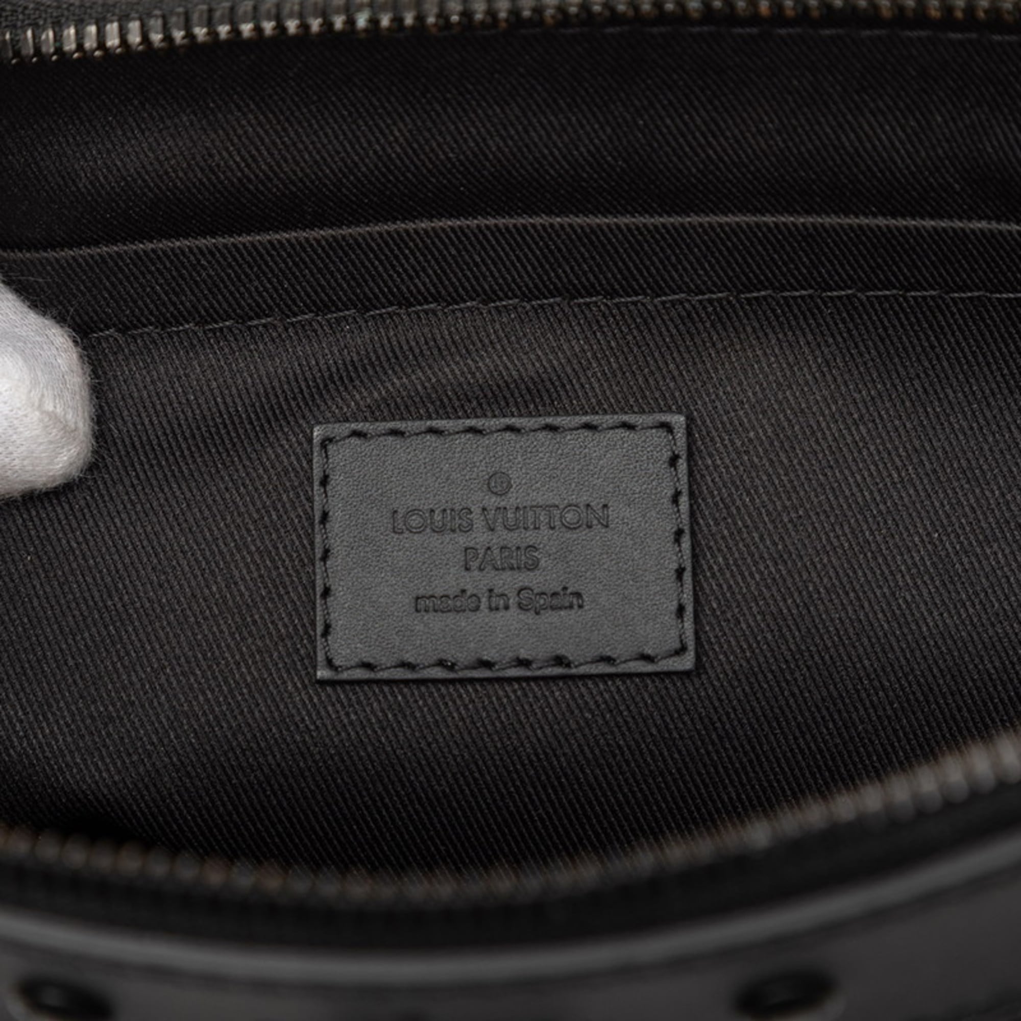 Louis Vuitton Monogram Shadow Pochette Discovery Second Bag/Clutch Bag M62903 Black Noir Leather Men's LOUIS VUITTON