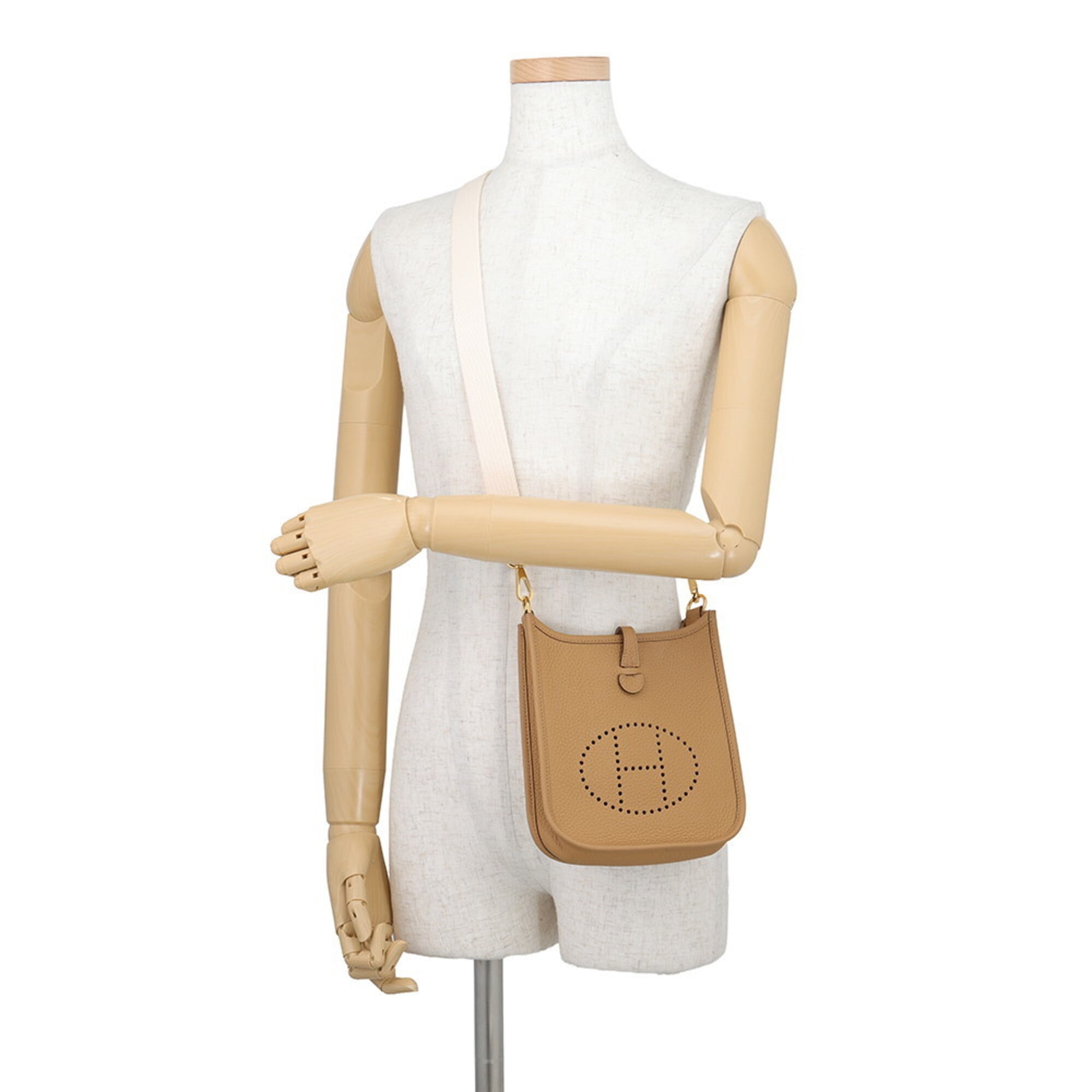 Hermes Evelyne TPM 85cm Shoulder Bag, Amazon Biscuit Nata, Taurillon Clemence Leather, K Stamp. HERMES Evelyne, Handbag, Women's Handbag — Like New