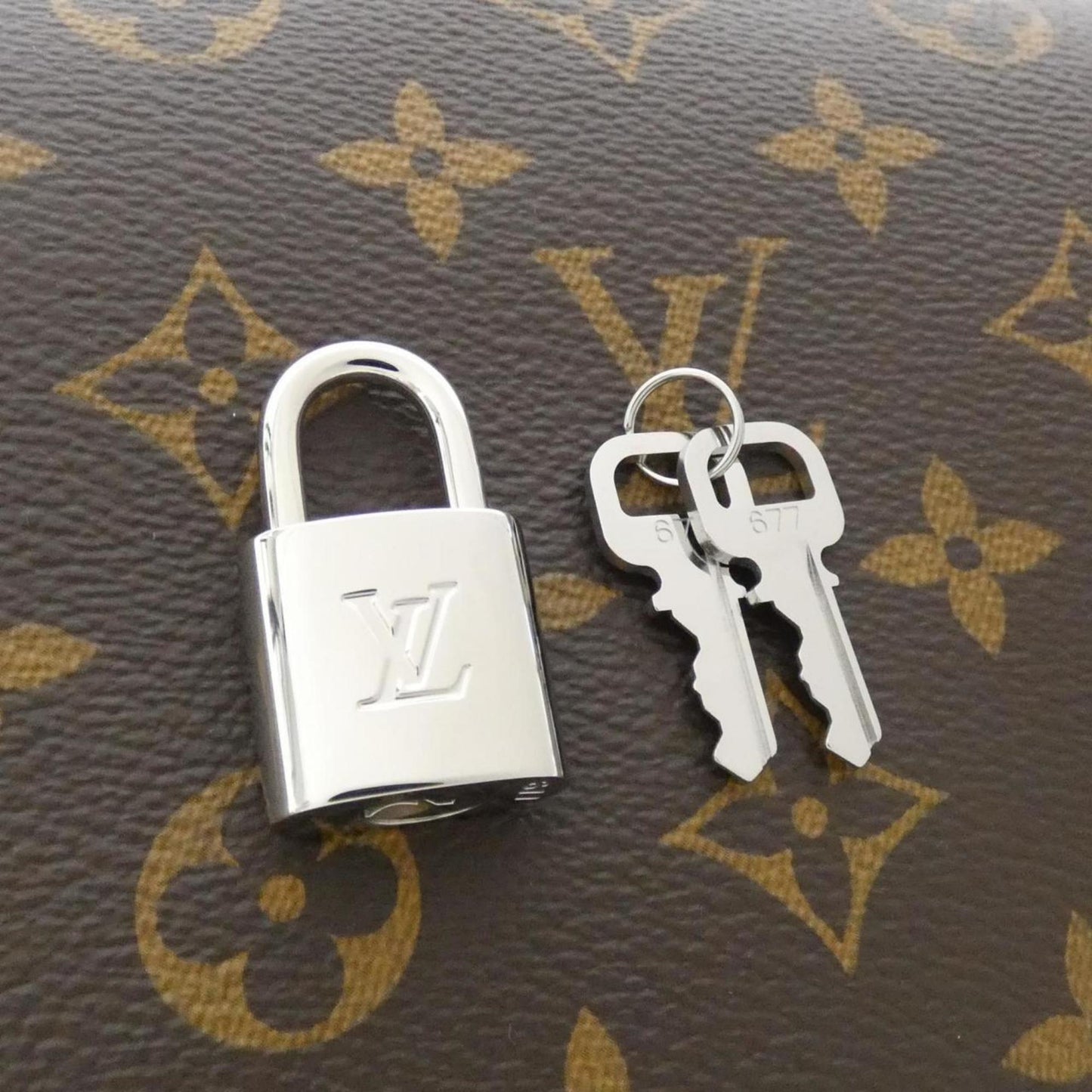 Louis Vuitton Monogram Black Speedy Bandouliere Soft 30cm Boston Bag M12243