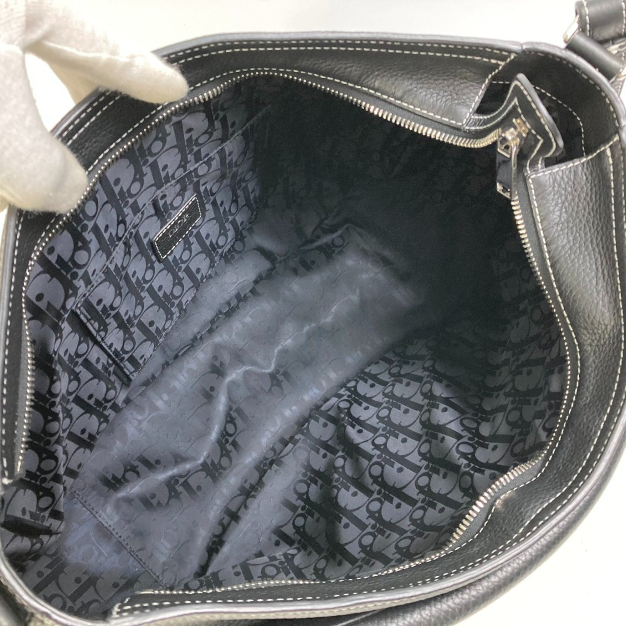 CHRISTIAN DIOR 1ADHO023UL Oblique Crossbody bag Shoulder Bag Black — Like New