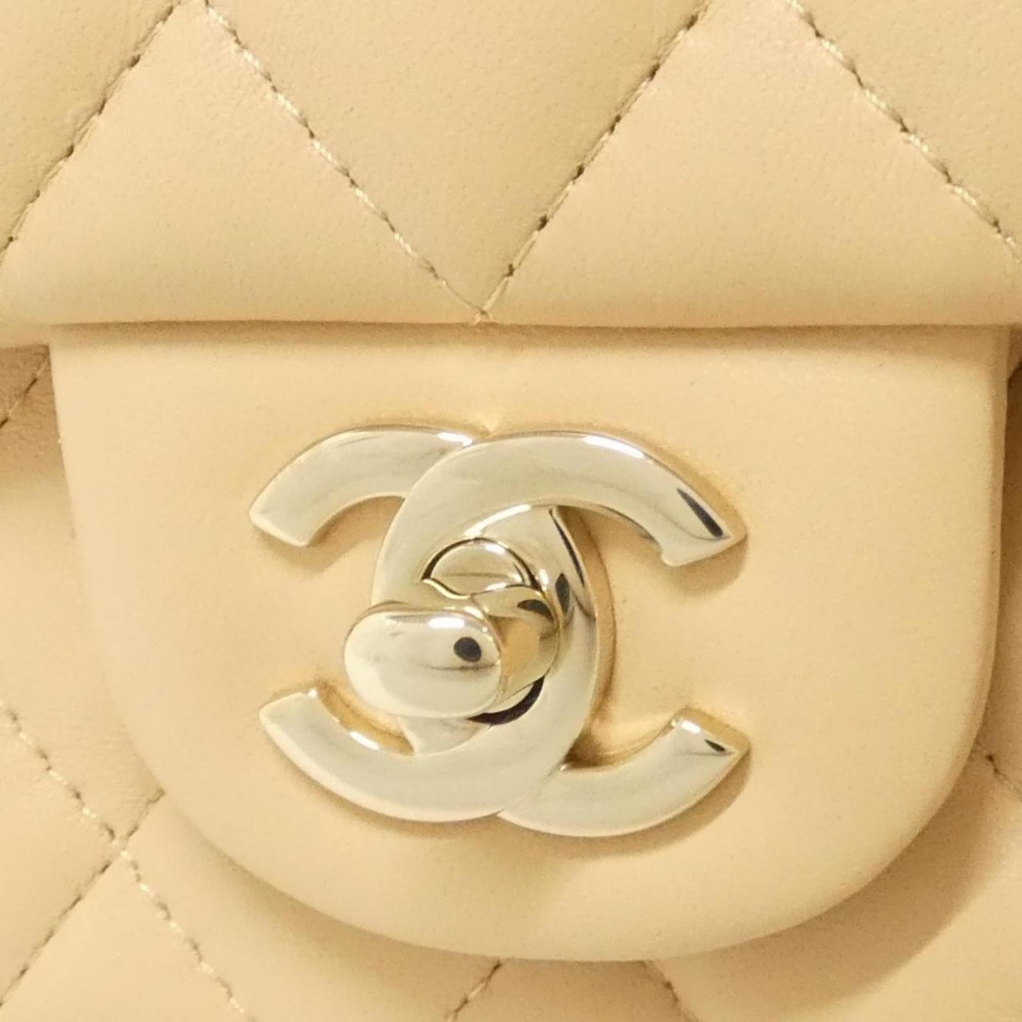 Chanel 69900 Shoulder Bag