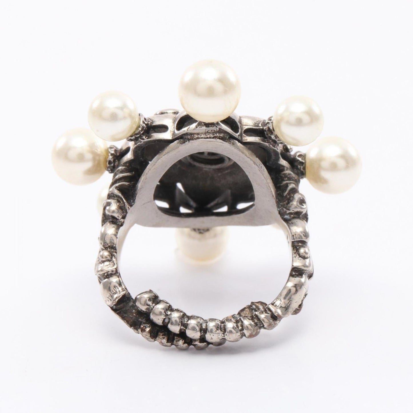 Gucci rings and jewelry in stainless steel with faux pearls rhinestones for women silver, white, pink.