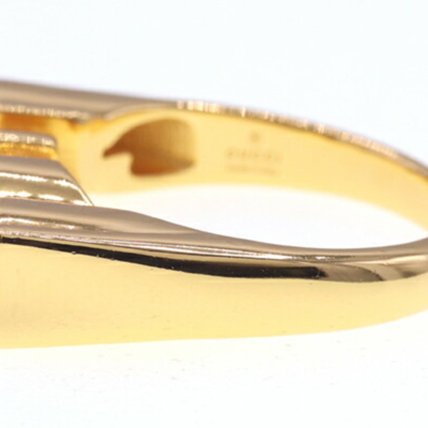 Gucci Ring 773855 Gold Metal Medium for Men and Women GUCCI