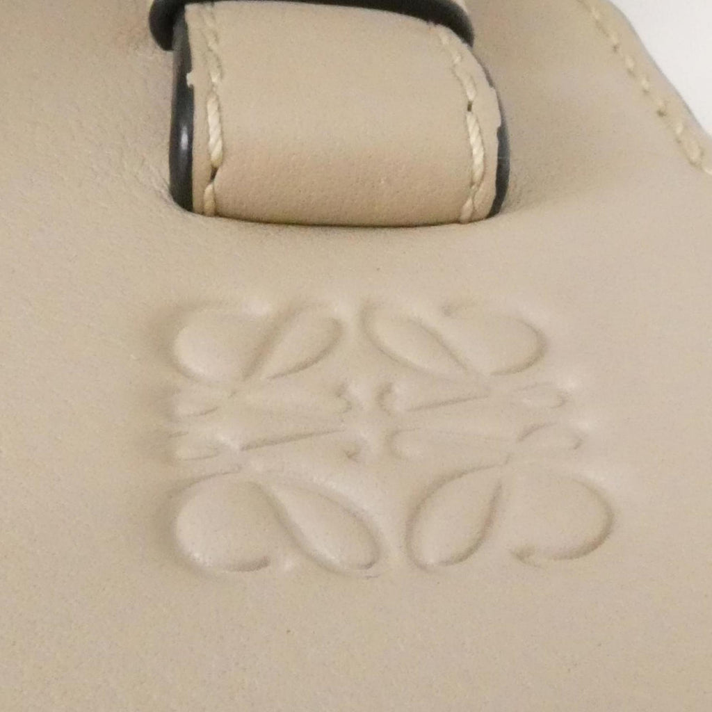 Loewe Hammock Drawstring Small Shoulder Bag 314 39 Z95