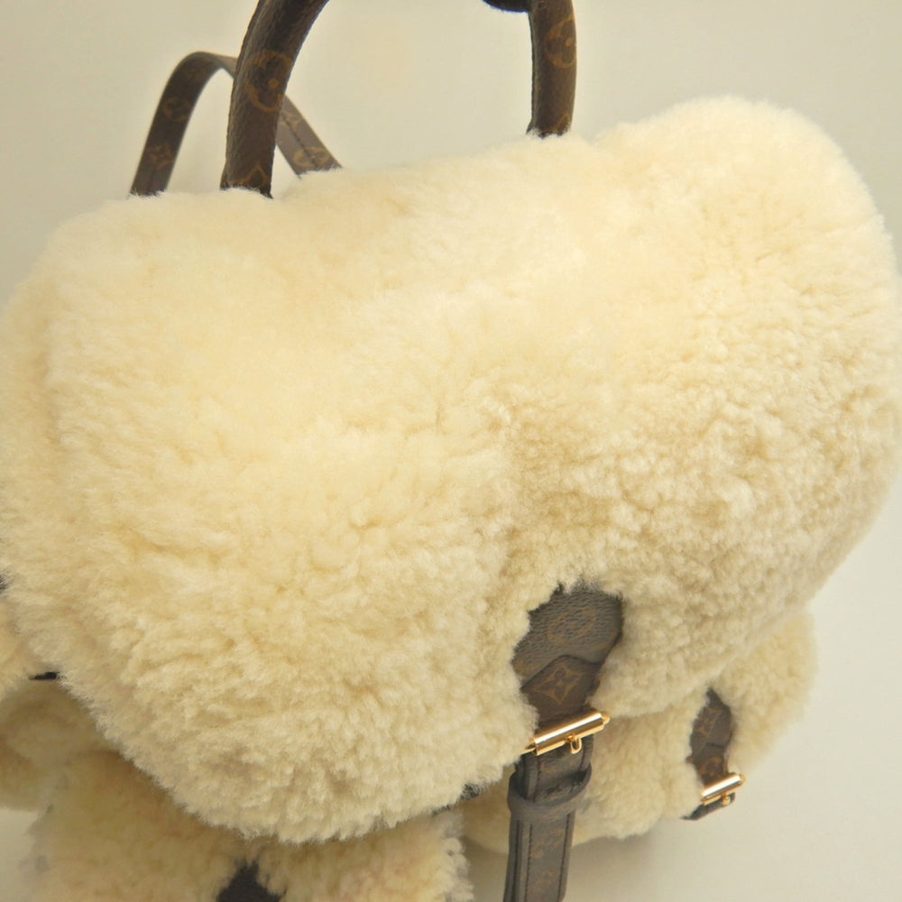 LOUIS VUITTON Monogram Shearling LV SKI Backpack 2024 Collection M23384 Cream Women's 254212 — Like New