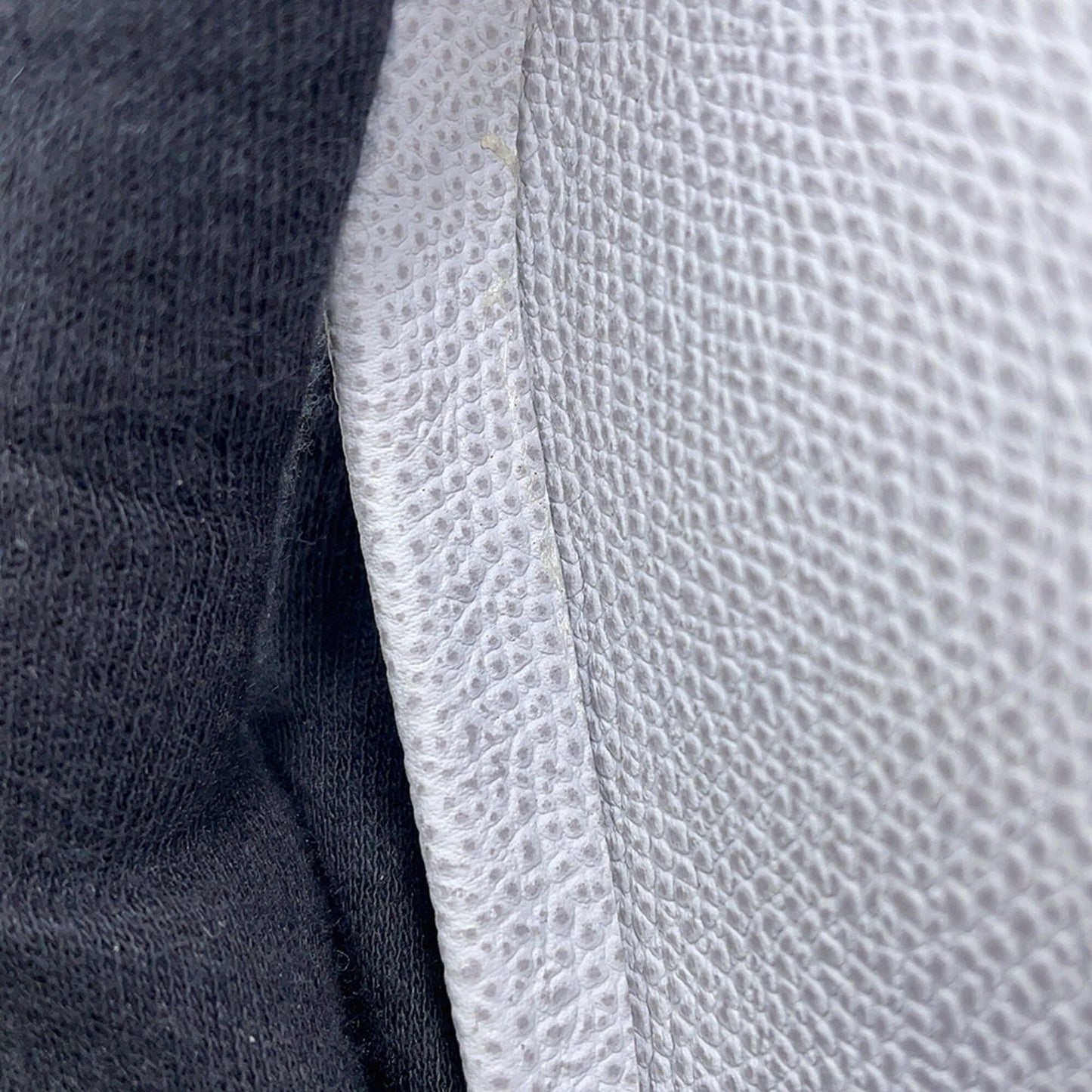 Valextra Wallet/Coin Case Horseshoe Wallet in Soft Calf Leather V0L89