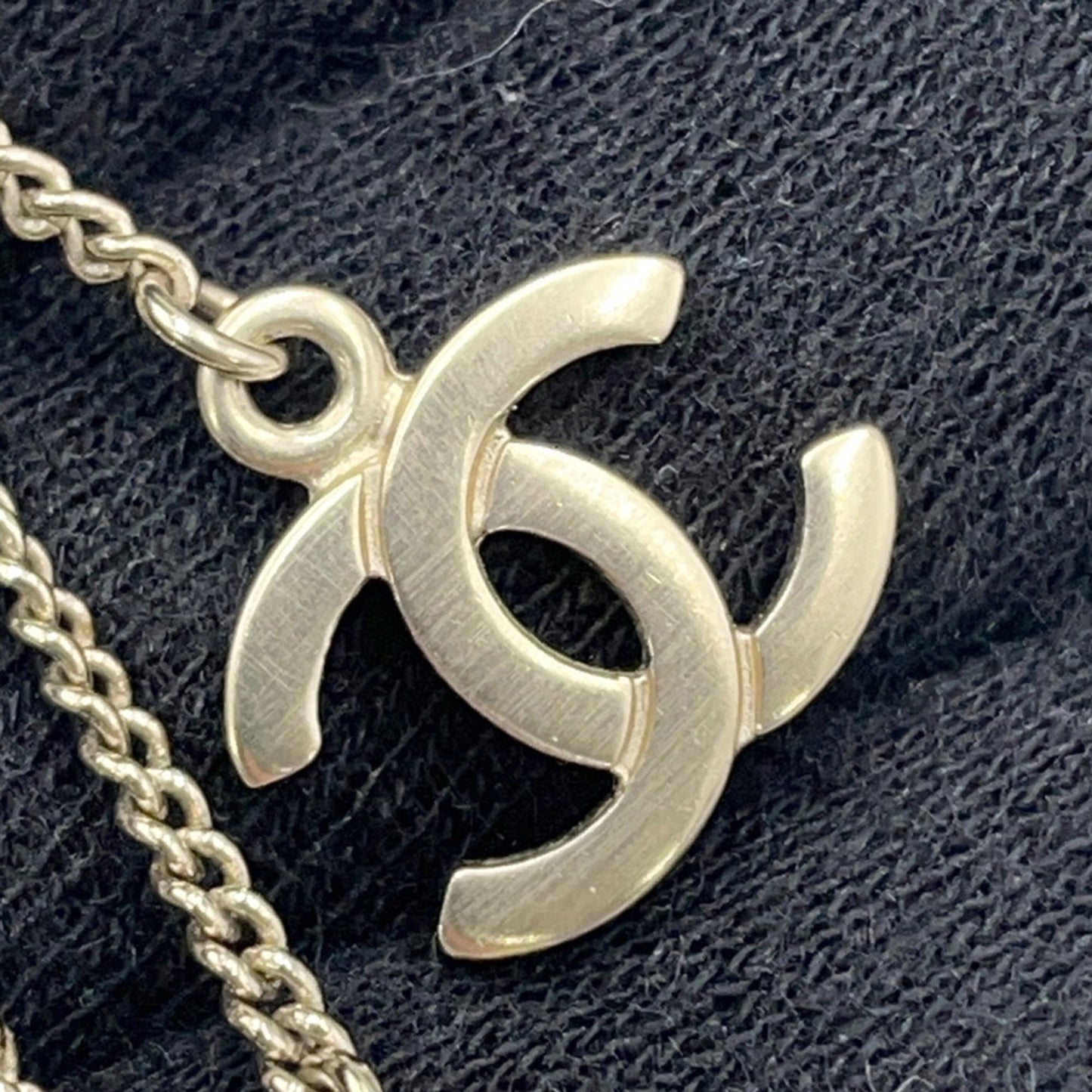 CHANEL Coco Mark Swing Perfume Bottle Heart Faux Pearl Metal Earrings B18B